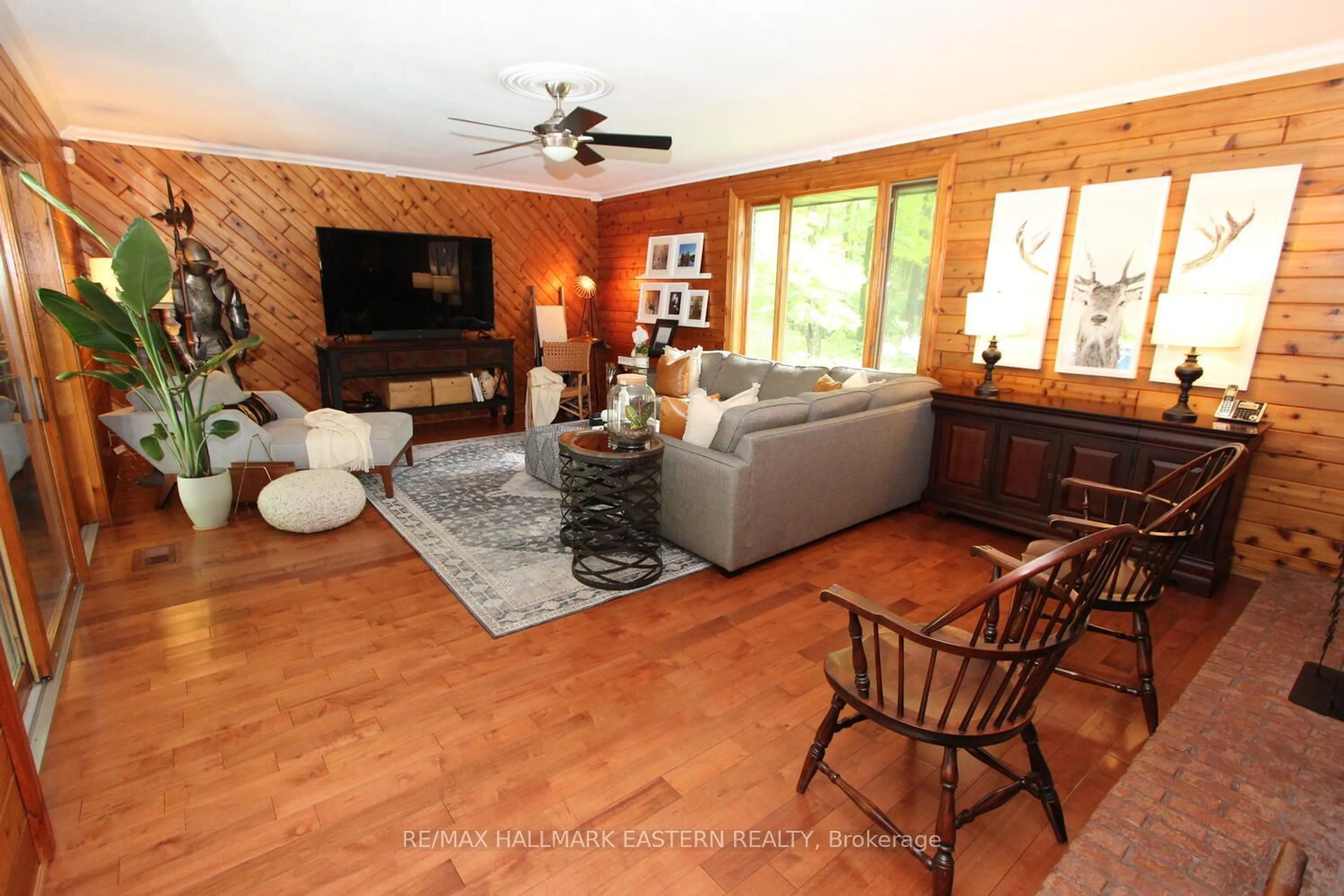 Living room, wood floors for 429 Round Lake Rd, Havelock-Belmont-Methuen Ontario K0L 1Z0