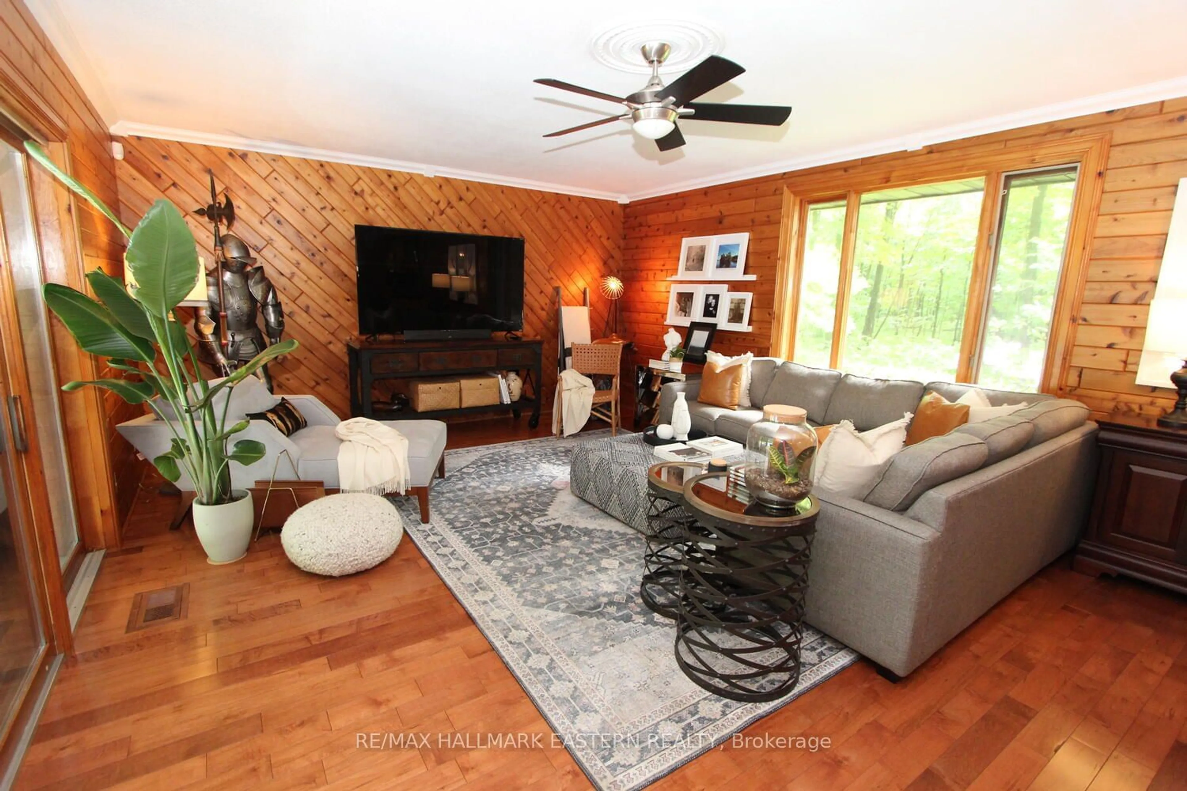 Living room, wood floors for 429 Round Lake Rd, Havelock-Belmont-Methuen Ontario K0L 1Z0