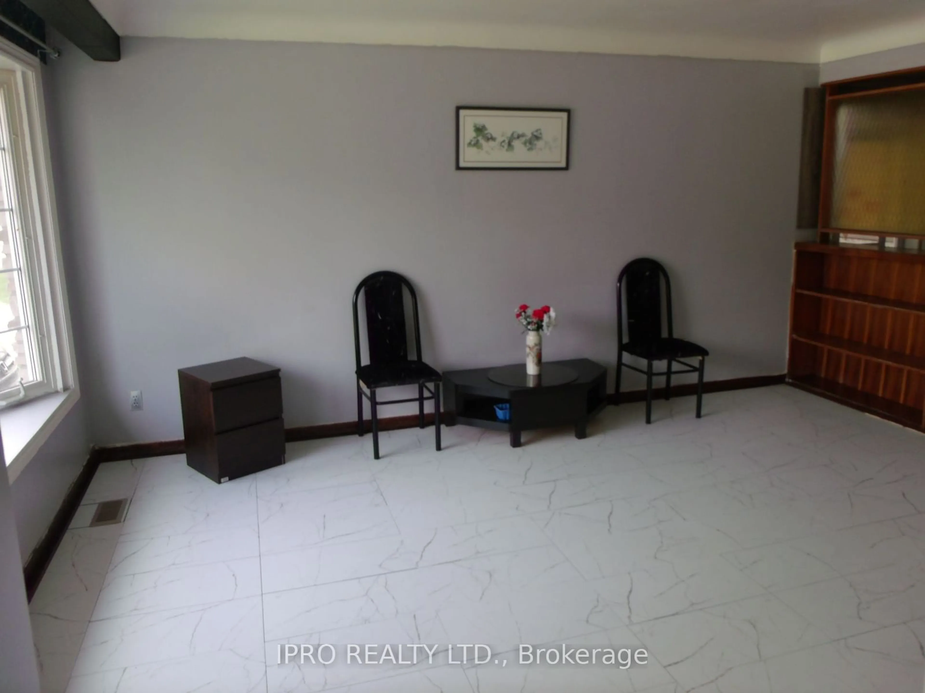 Living room, cement floor for 3376 Cattell Dr, Niagara Falls Ontario L2G 6M9