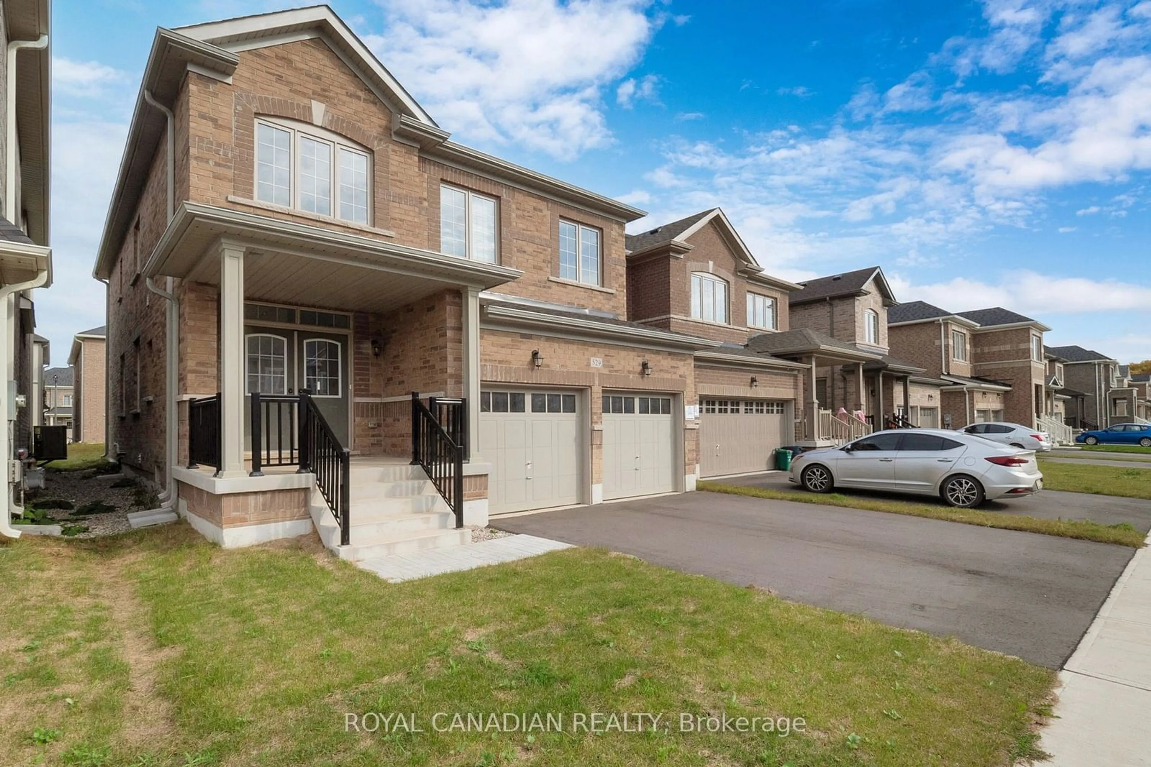 A pic from exterior of the house or condo, the street view for 529 Red Elm Rd, Shelburne Ontario L9V 3Y6