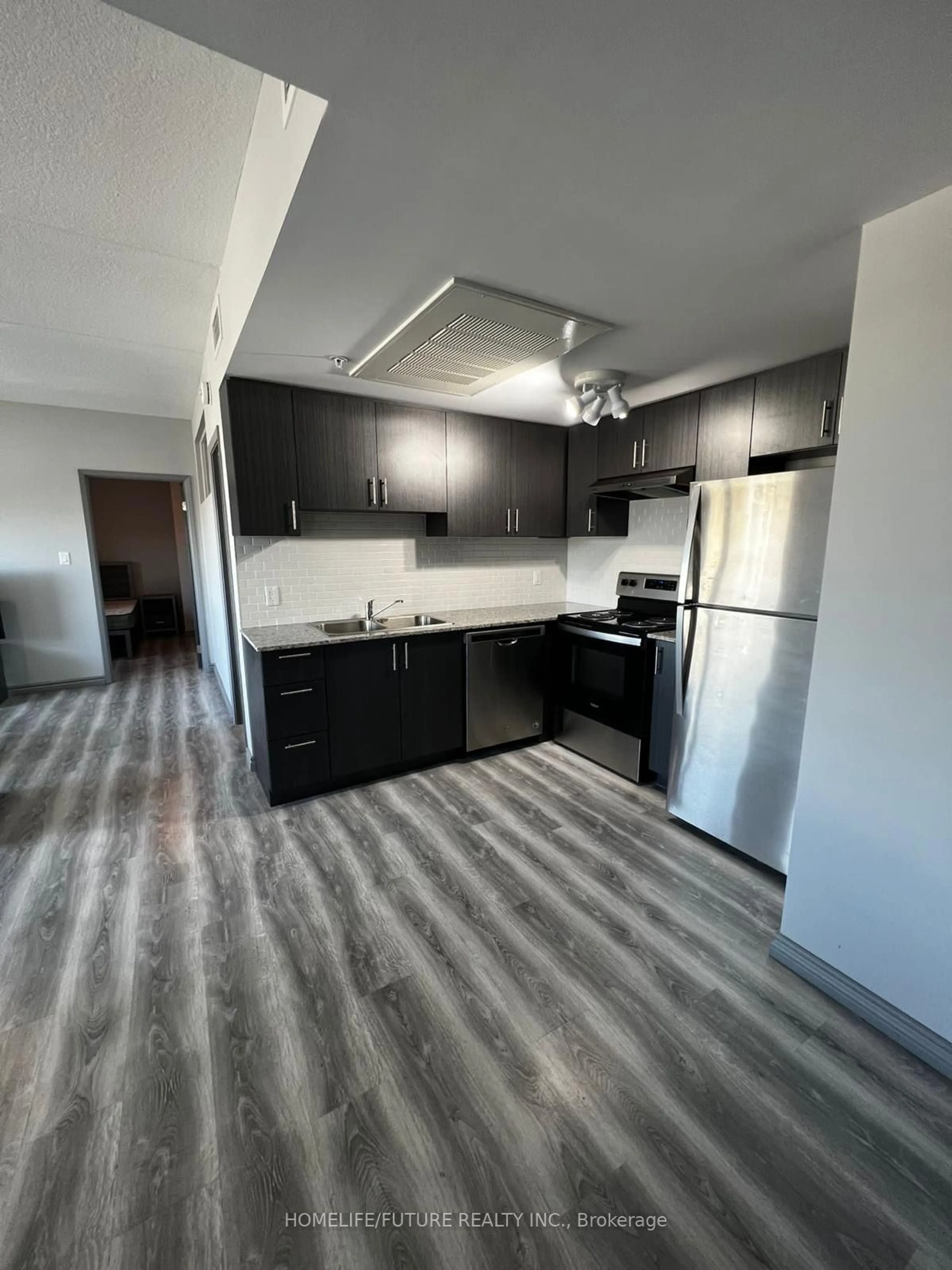 Standard kitchen, wood floors for 275 Larch St #A608, Waterloo Ontario N2L 0J1