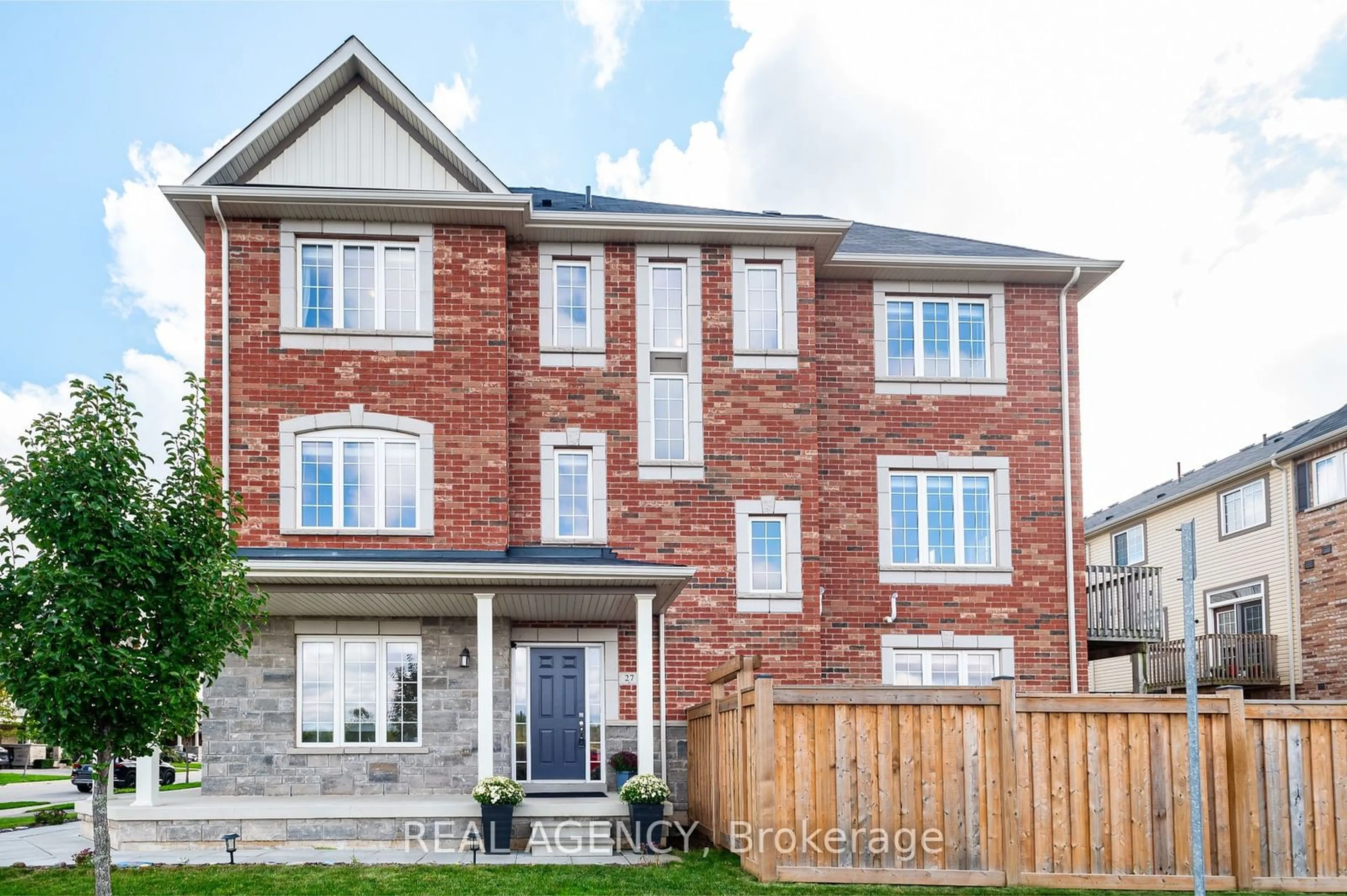 Home with brick exterior material for 27 Savage Dr, Hamilton Ontario L8B 0A1