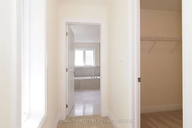 Additional property image - 220 JEFFREY Pl