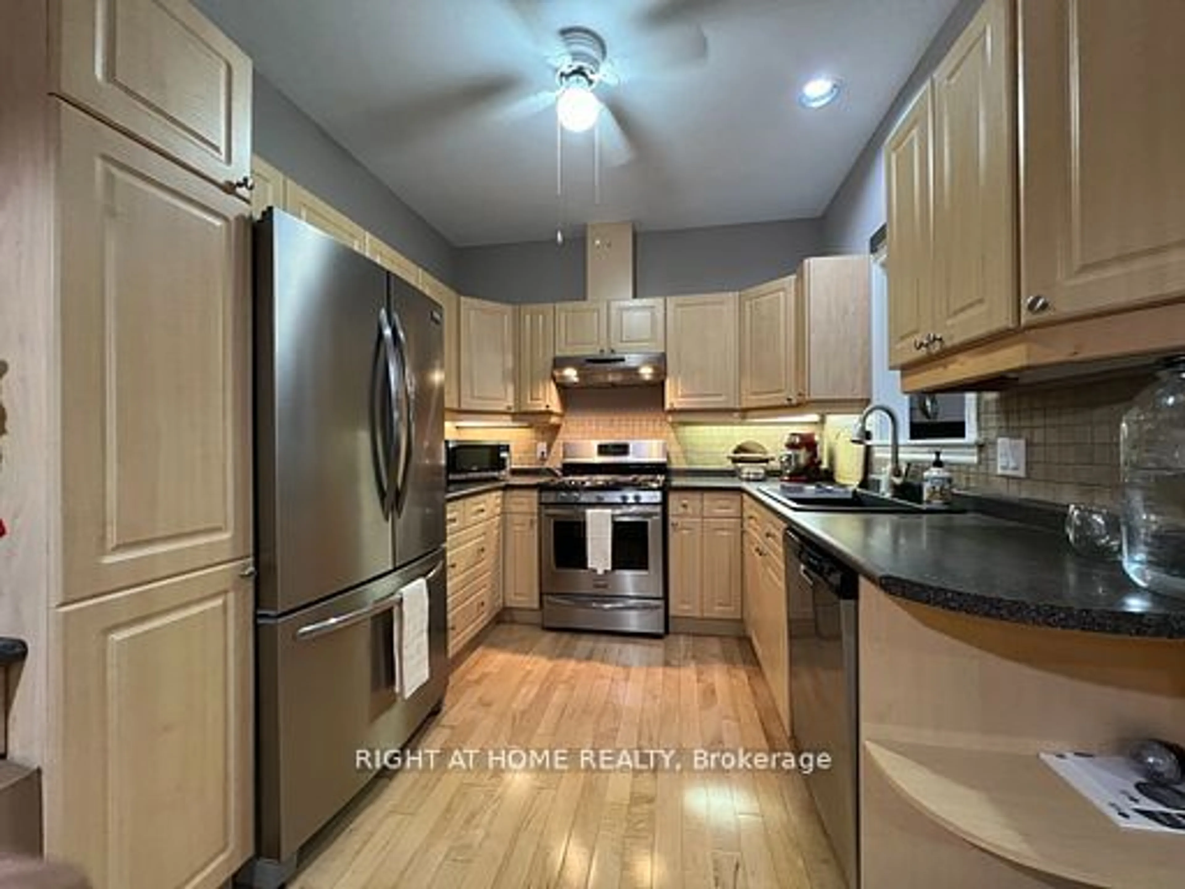 Kitchen, wood floors for 1574 Richmond St #7, London Ontario N6G 5H7