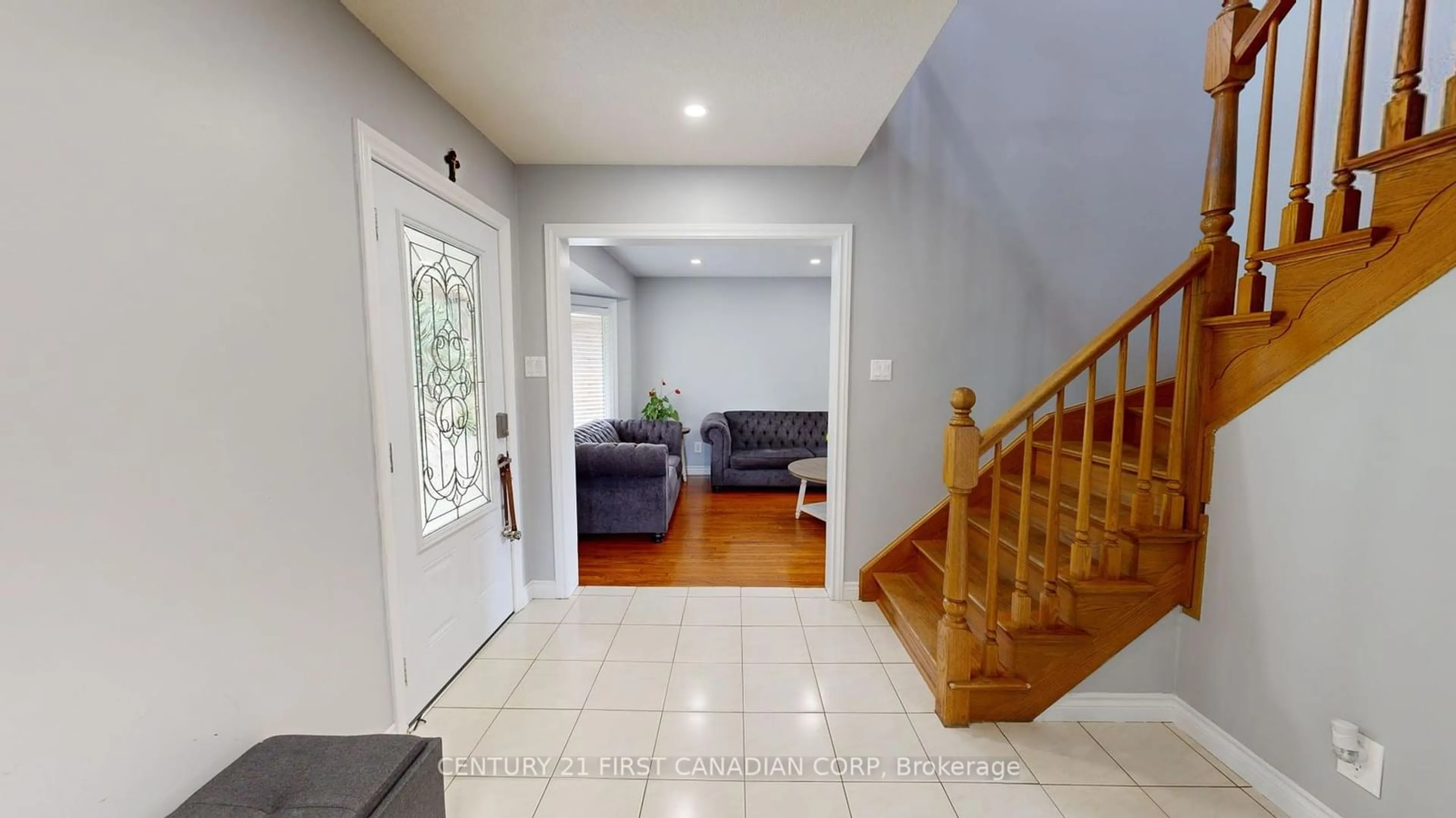 Indoor foyer, wood floors for 217 Colette Dr, London Ontario N6E 3S8