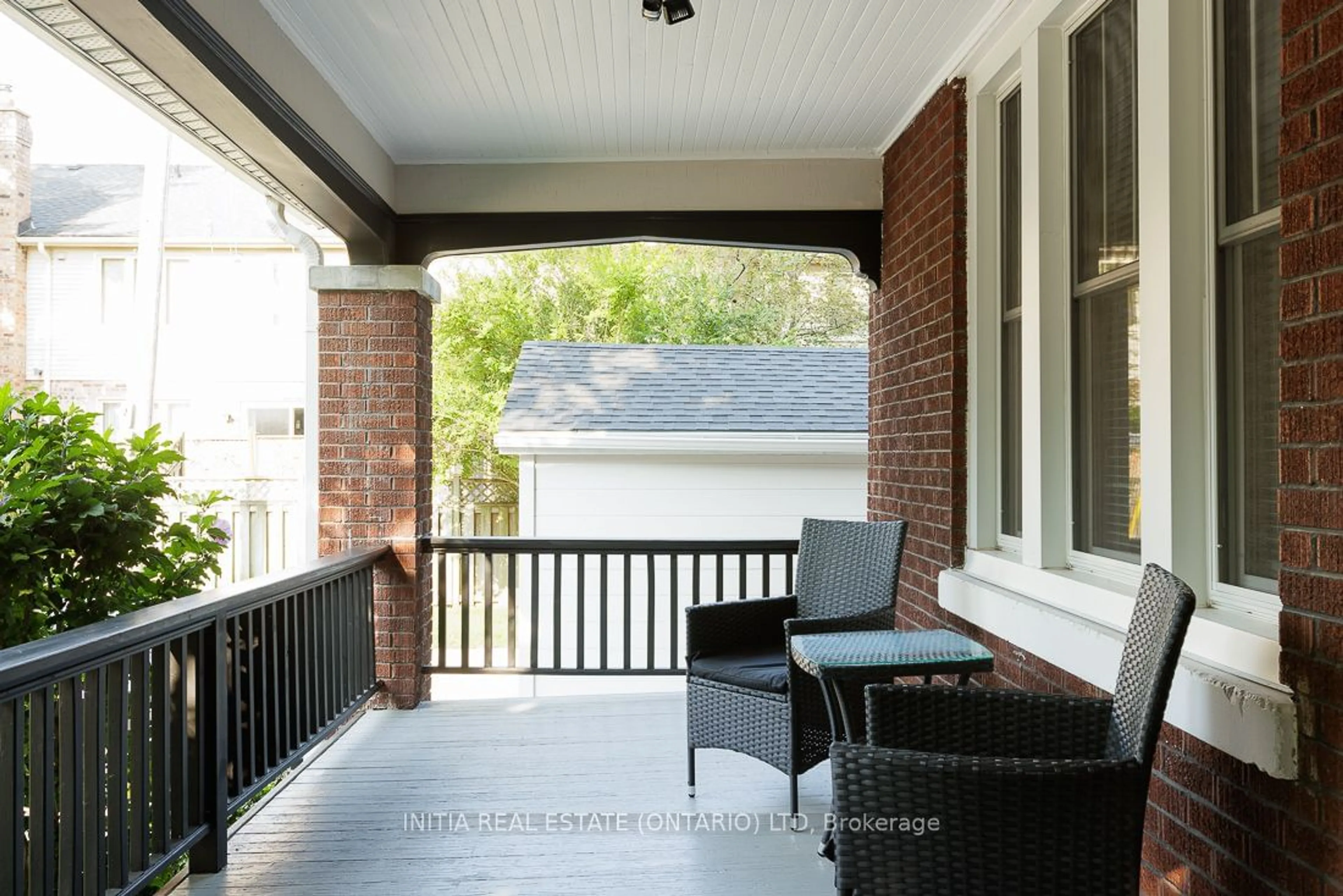 Patio, cottage for 14 Carlton Ave, London Ontario N5Y 3M5