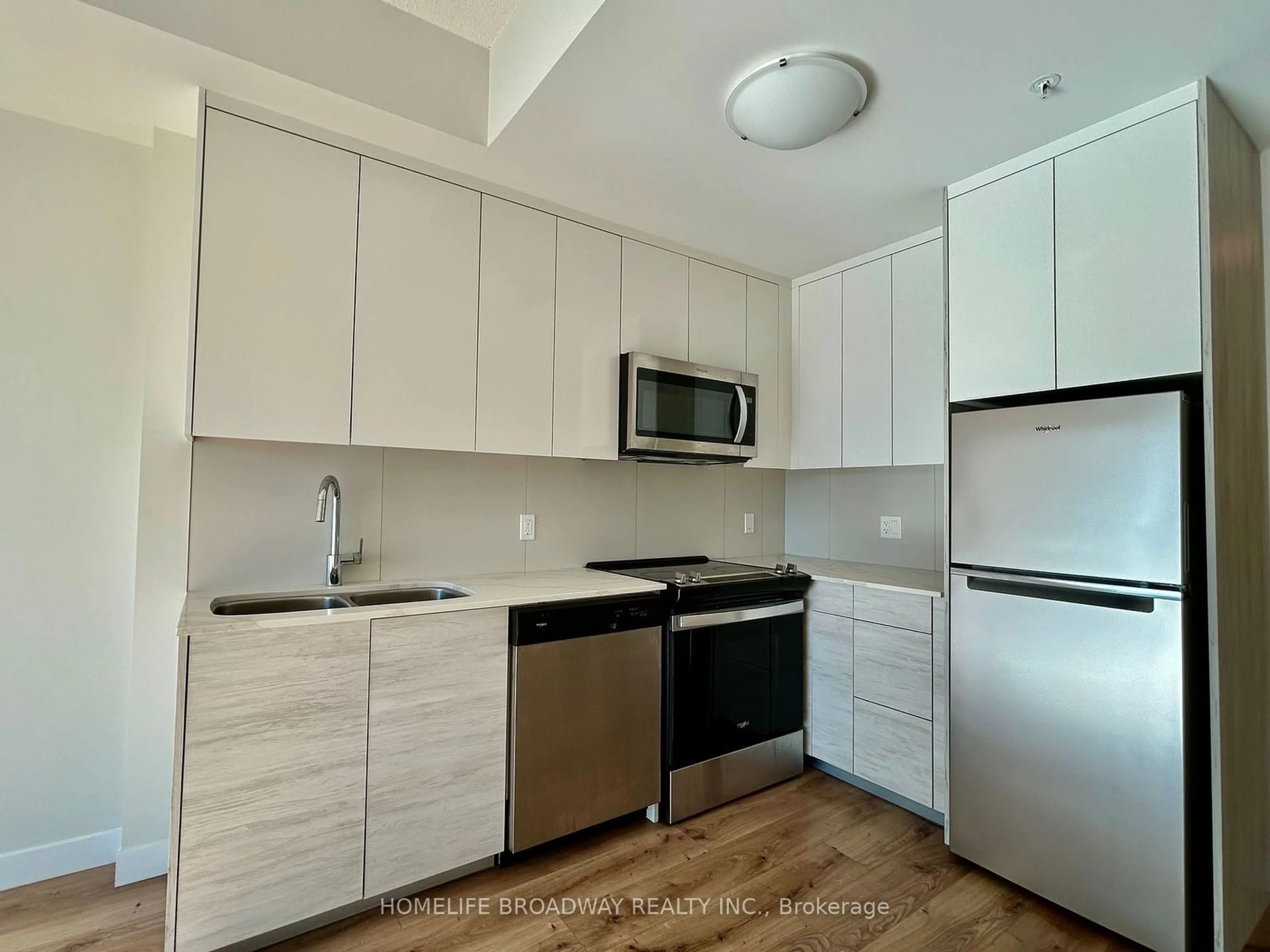 Standard kitchen for 60 Frederick St #303, Kitchener Ontario N2H 0C7