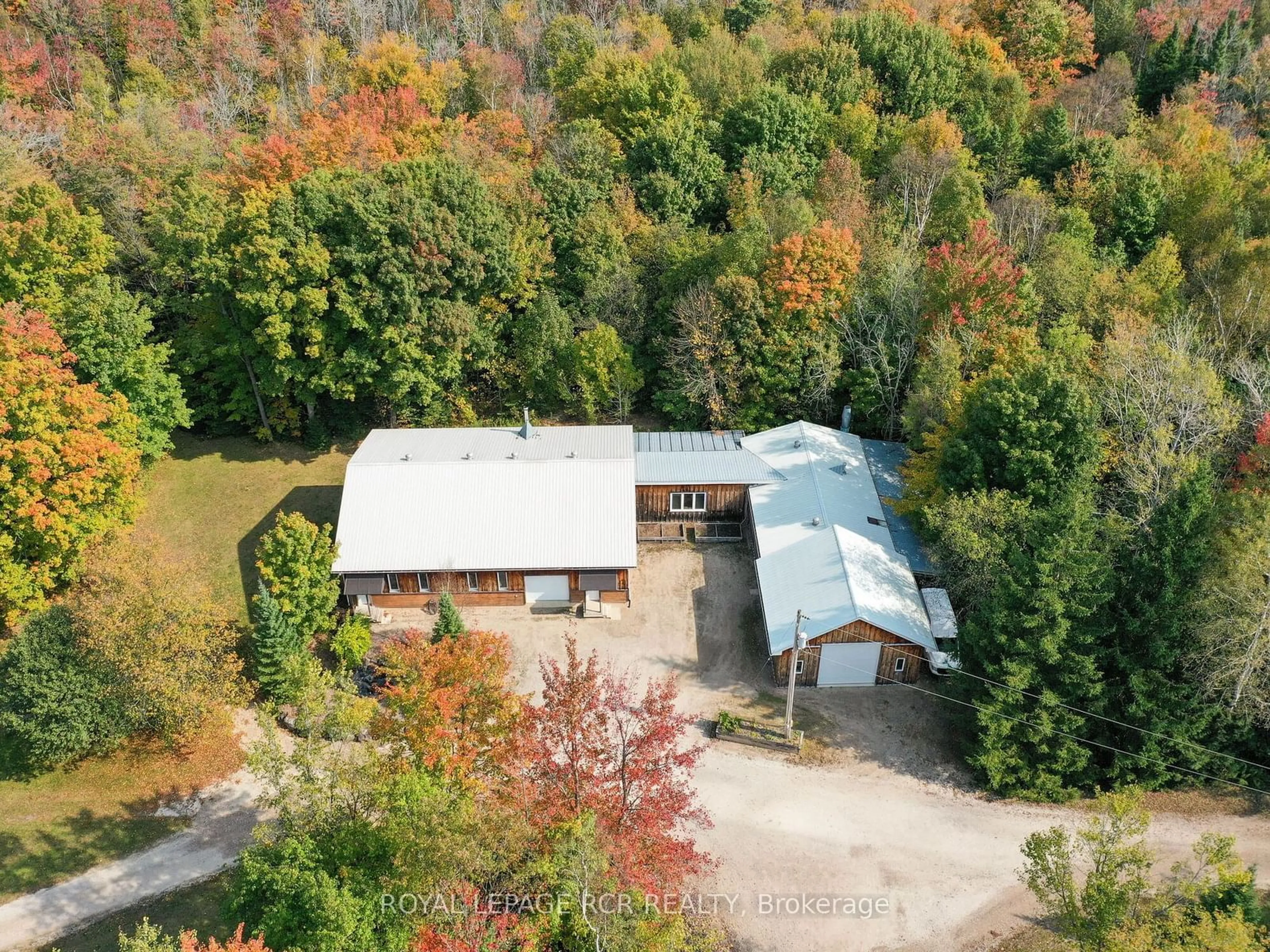 Frontside or backside of a home, cottage for 425457 25 Sdrd, Amaranth Ontario L9V 1M9