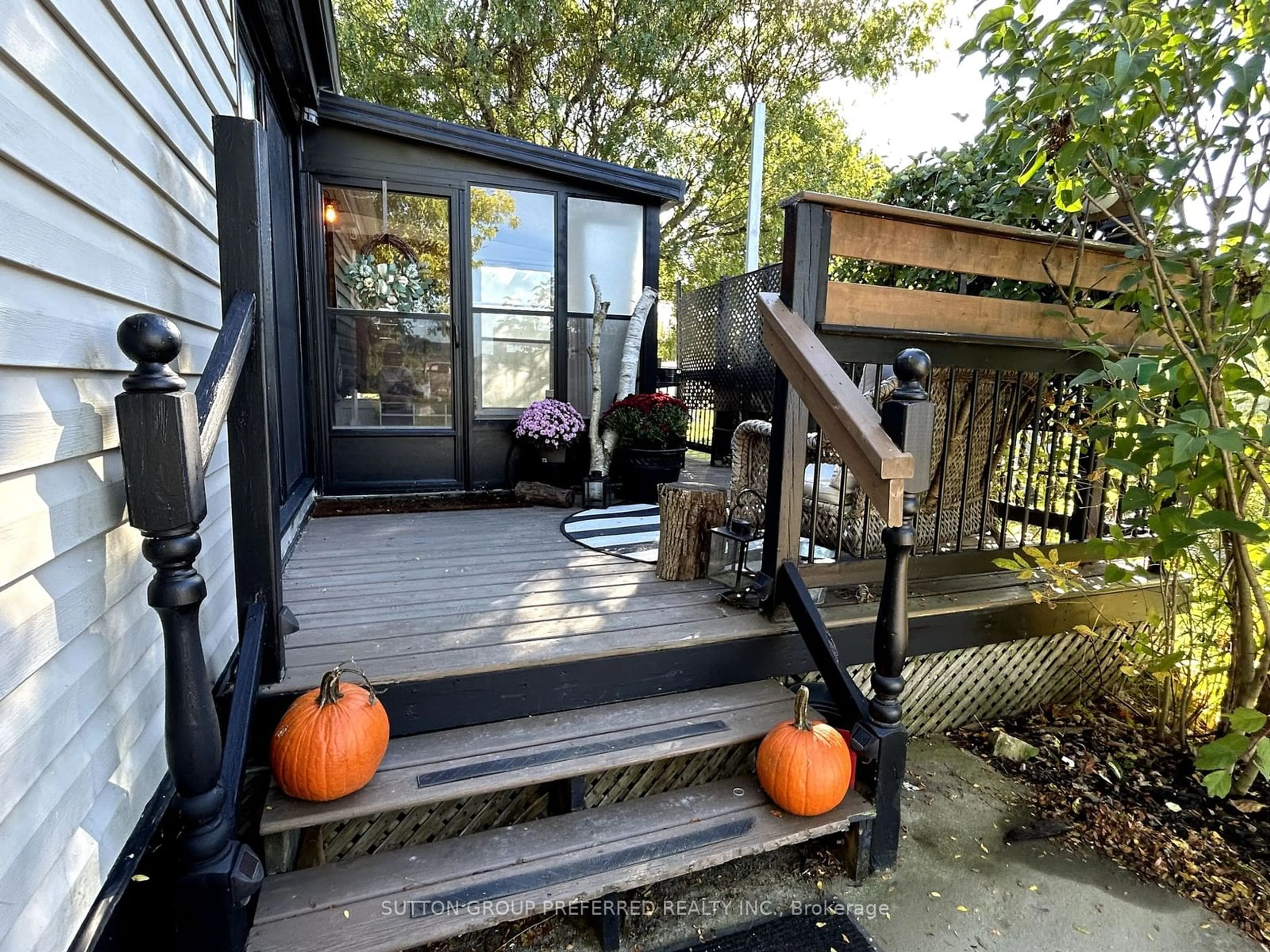 Patio, cottage for 450 Tremaine Ave #5, North Perth Ontario N4W 3G9