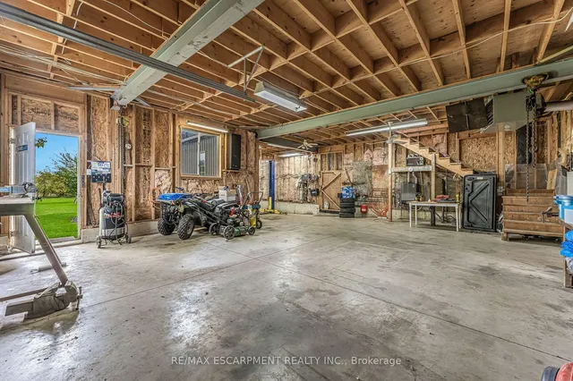 Additional property image - 333 GOLF CLUB Rd