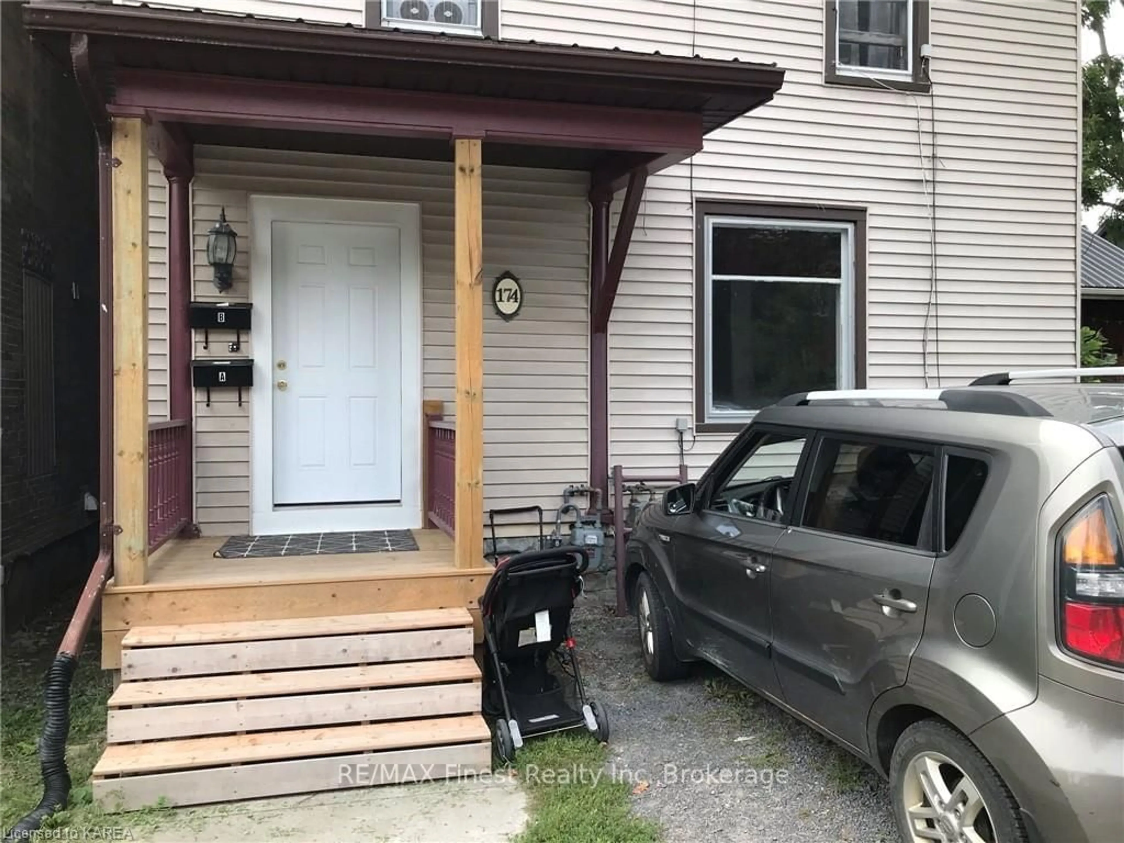 A pic from exterior of the house or condo, the street view for 174 ADELPHI St, Greater Napanee Ontario K7R 1T7