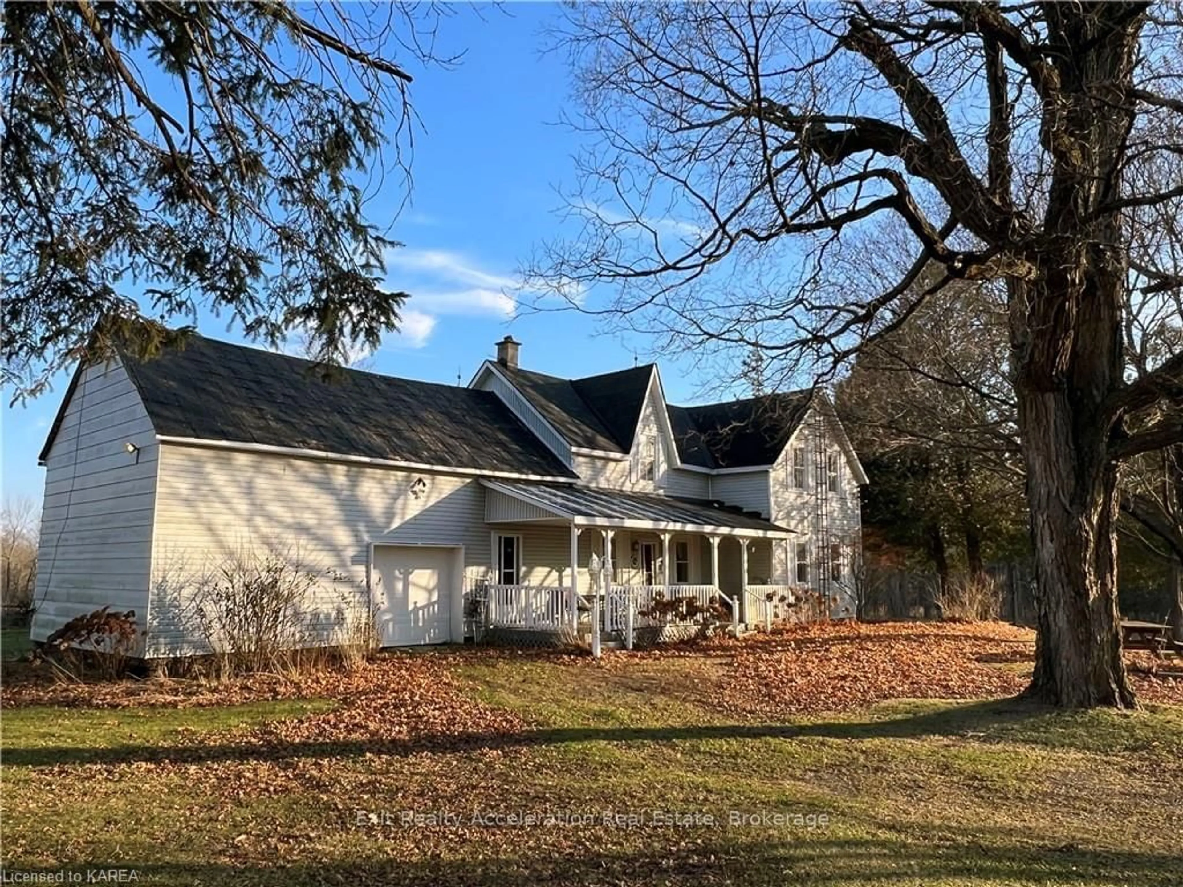 Frontside or backside of a home, cottage for 3207 JOHN MARTIN Rd, South Frontenac Ontario K0H 1W0