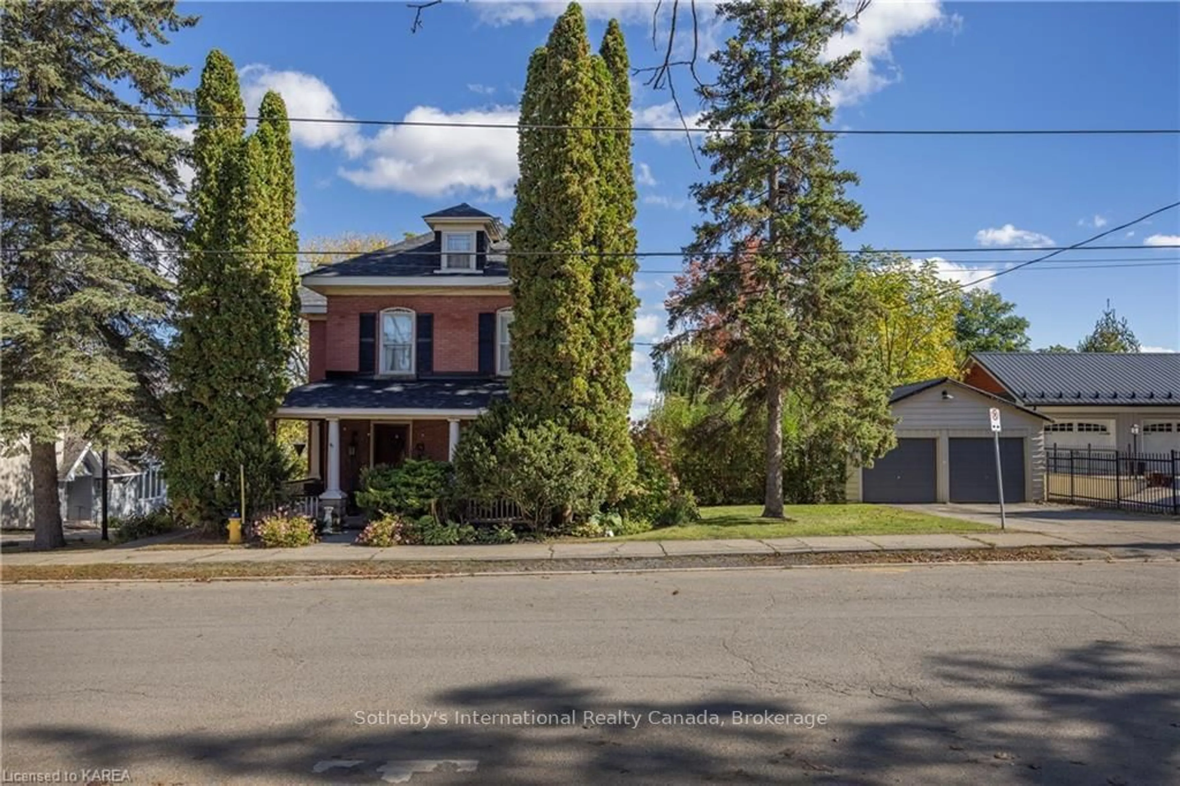 Frontside or backside of a home, the street view for 43 MAIN St, Westport Ontario K0G 1X0