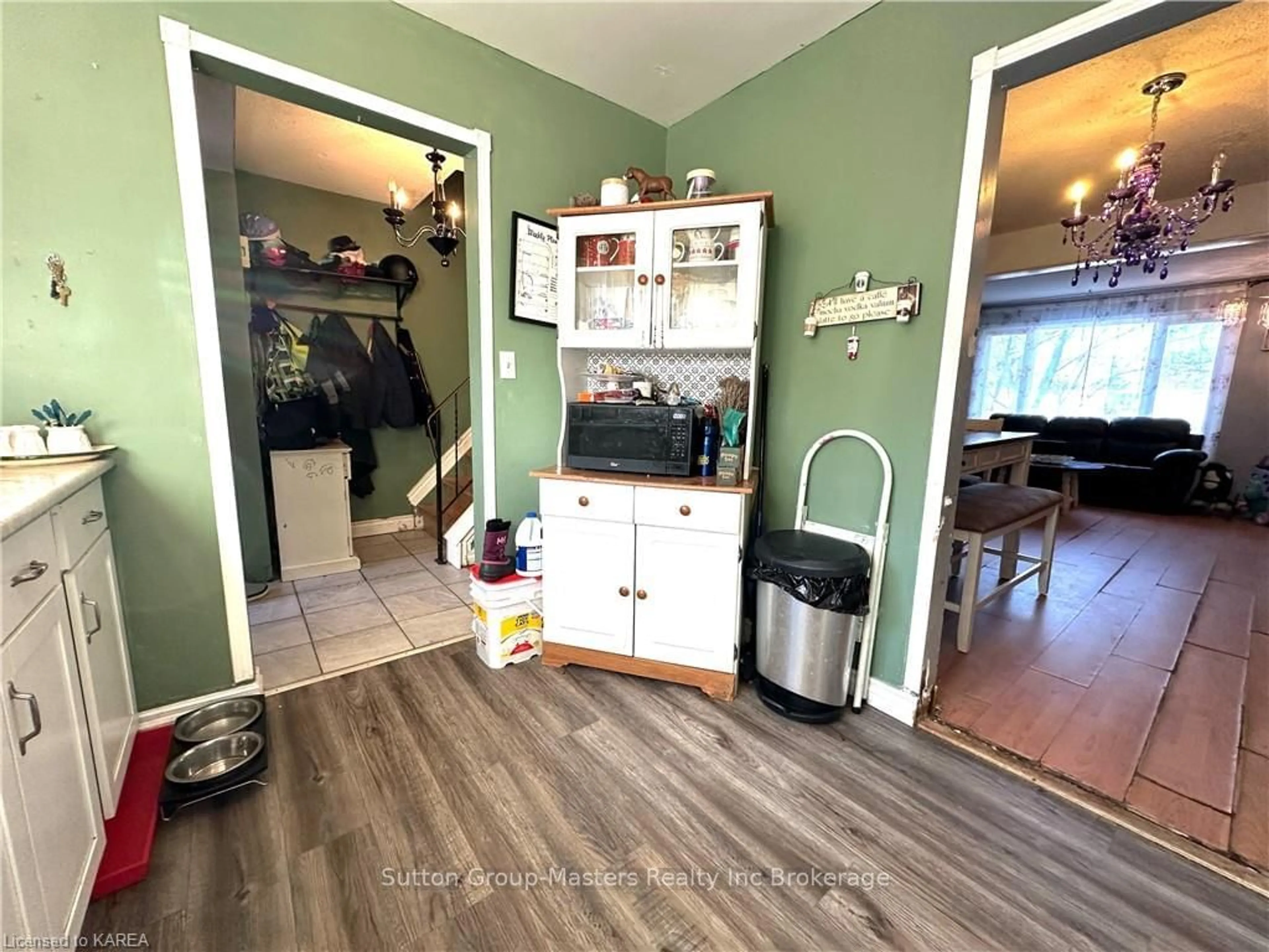 Kitchen, wood floors, cottage for 13 COVENTRY Cres, Kingston Ontario K7M 7S2