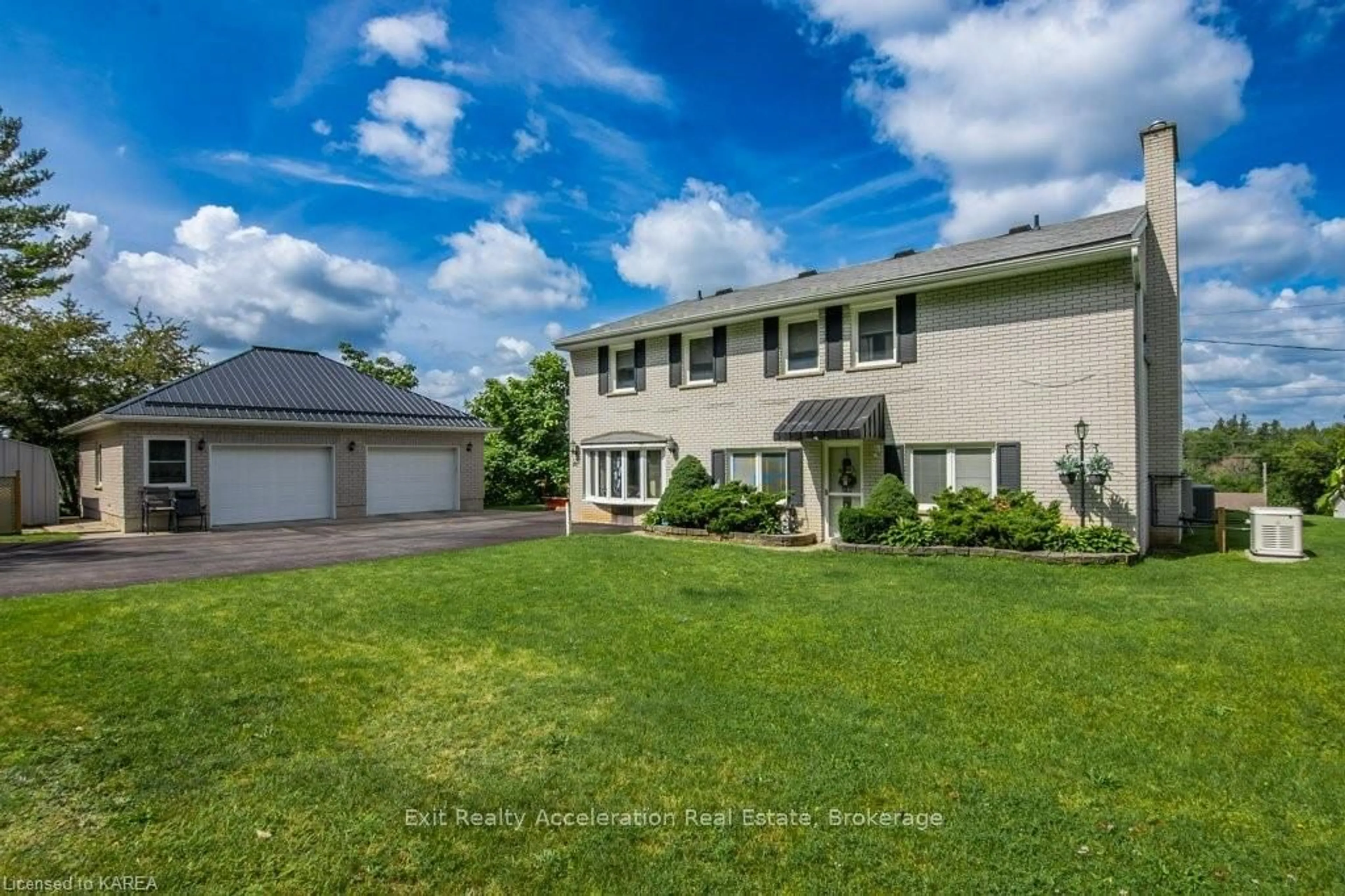 Frontside or backside of a home, the fenced backyard for 528 PALACE Rd, Greater Napanee Ontario K7R 1A7