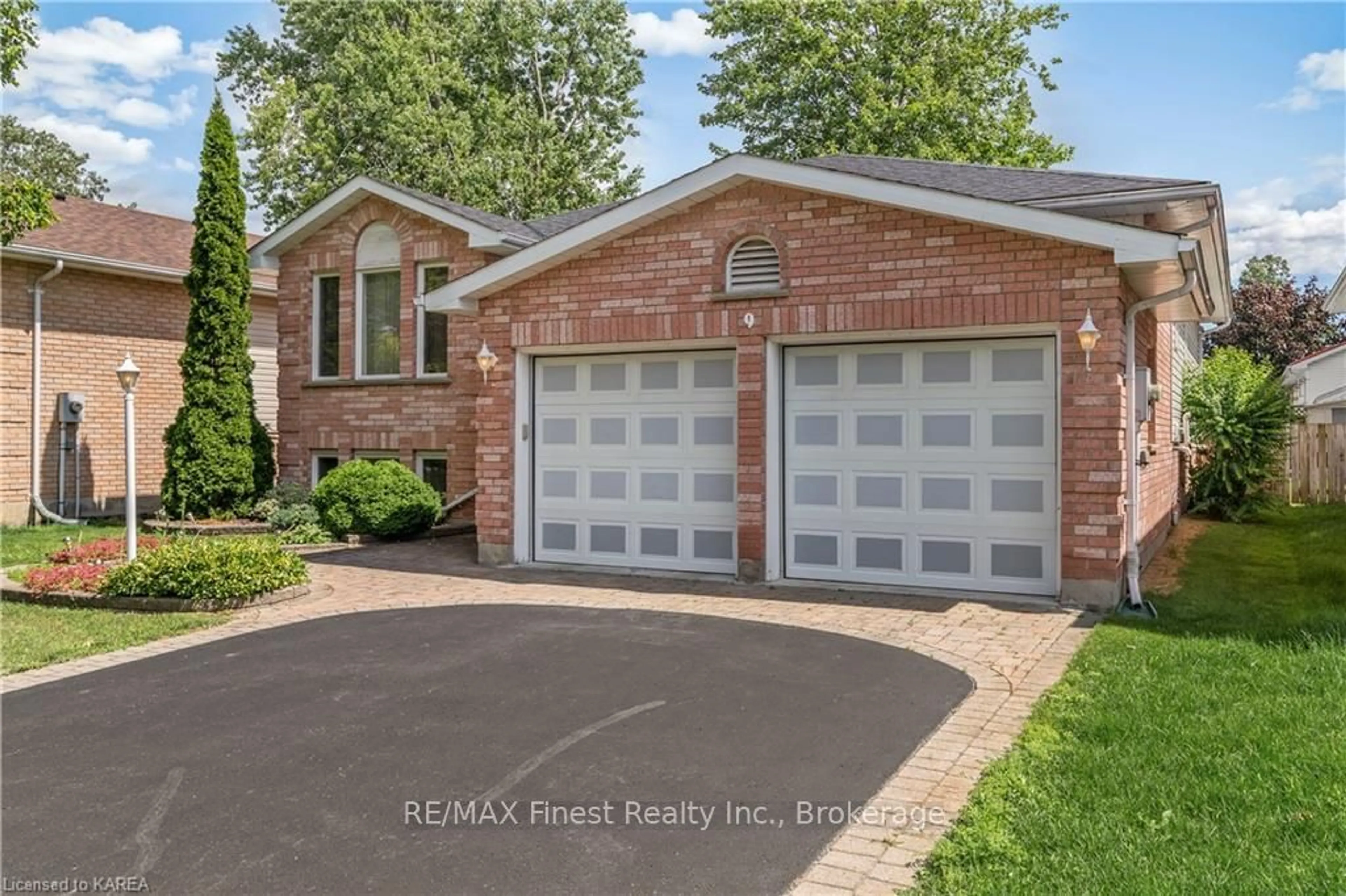 Home with brick exterior material for 9 FORCHUK Cres, Quinte West Ontario K8V 6N1