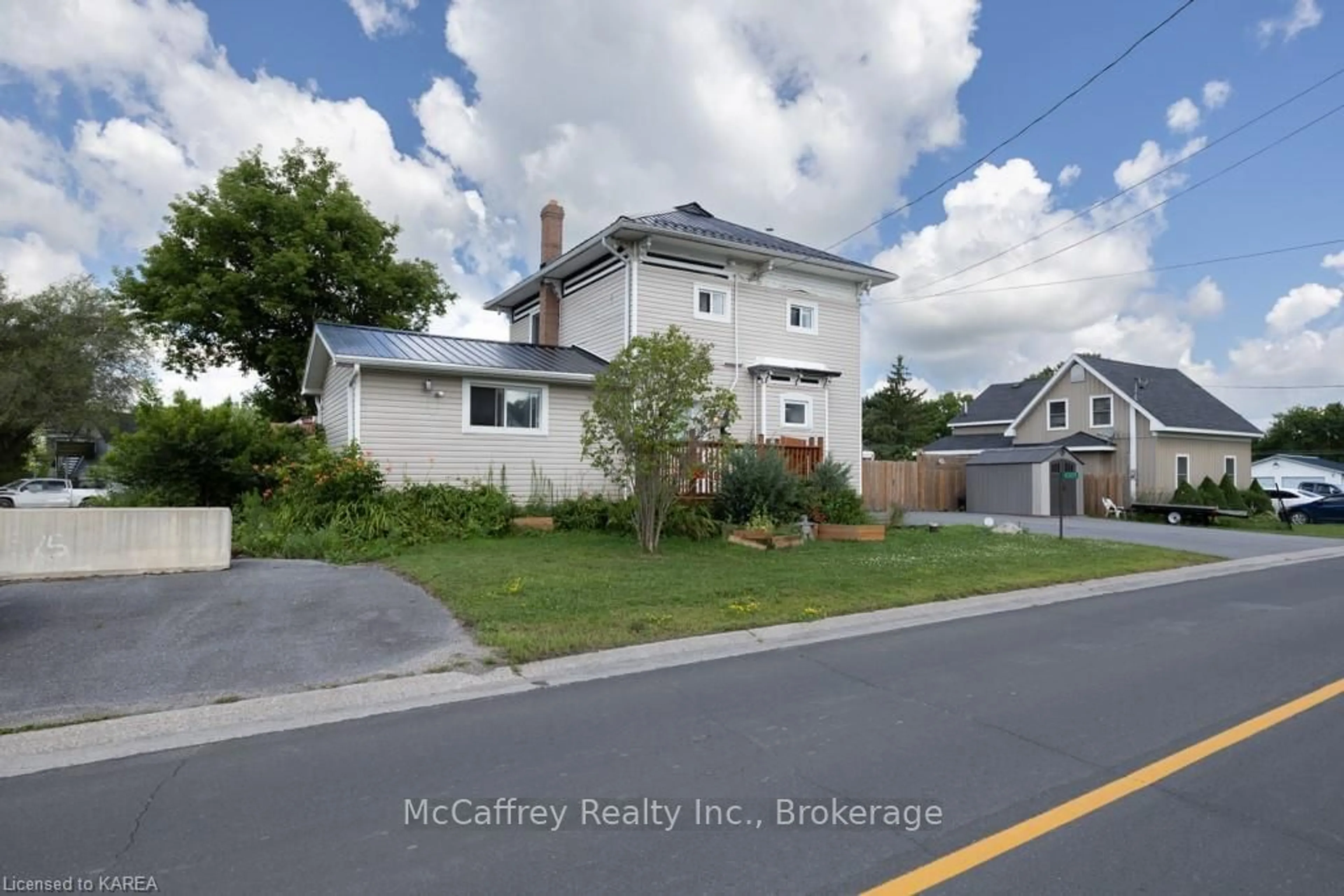 Frontside or backside of a home, the street view for 4309 KINGSTON Rd, South Frontenac Ontario K0H 1V0