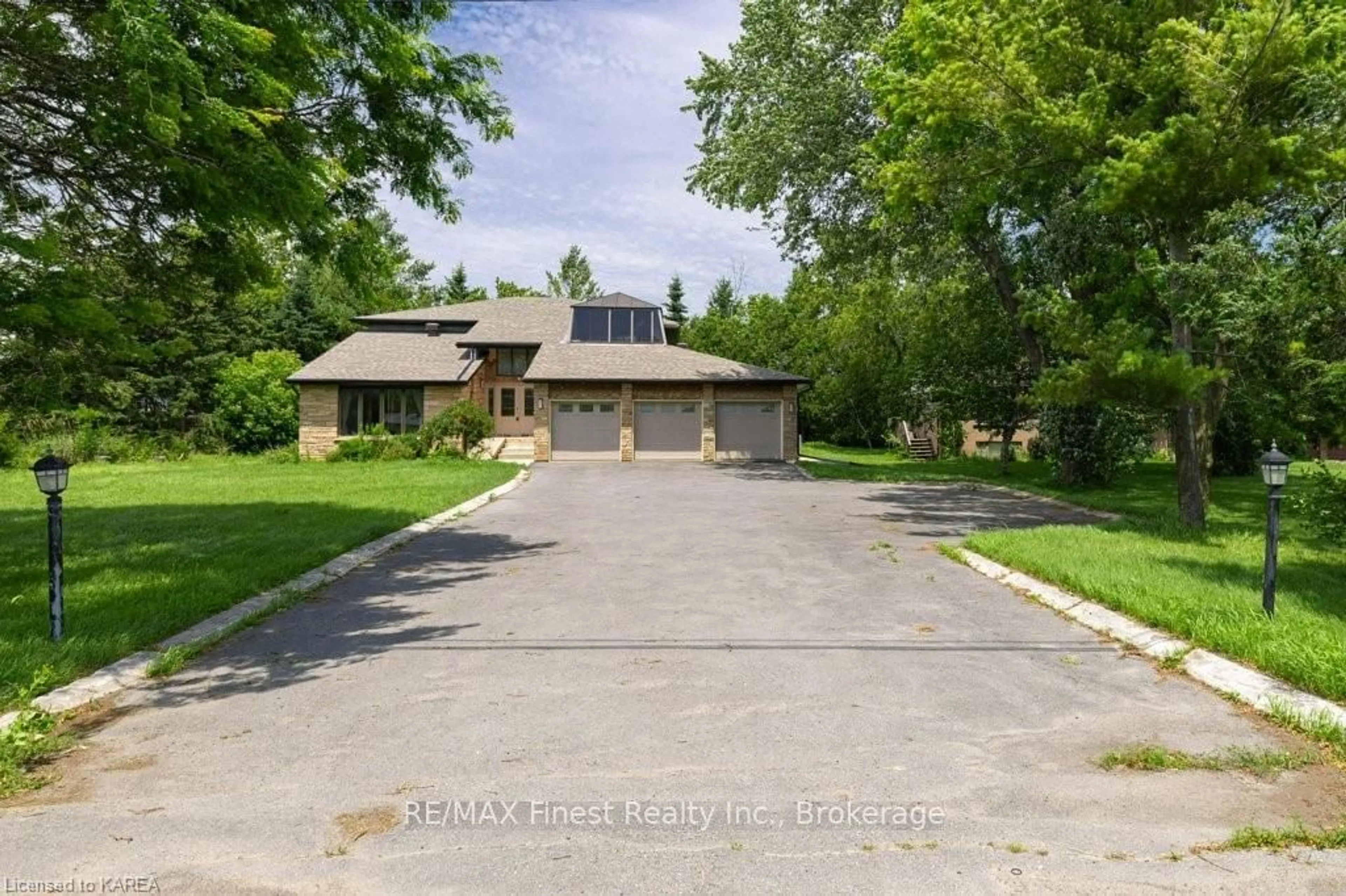 Frontside or backside of a home, the street view for 3664 PRINCESS St, Kingston Ontario K7P 0K6