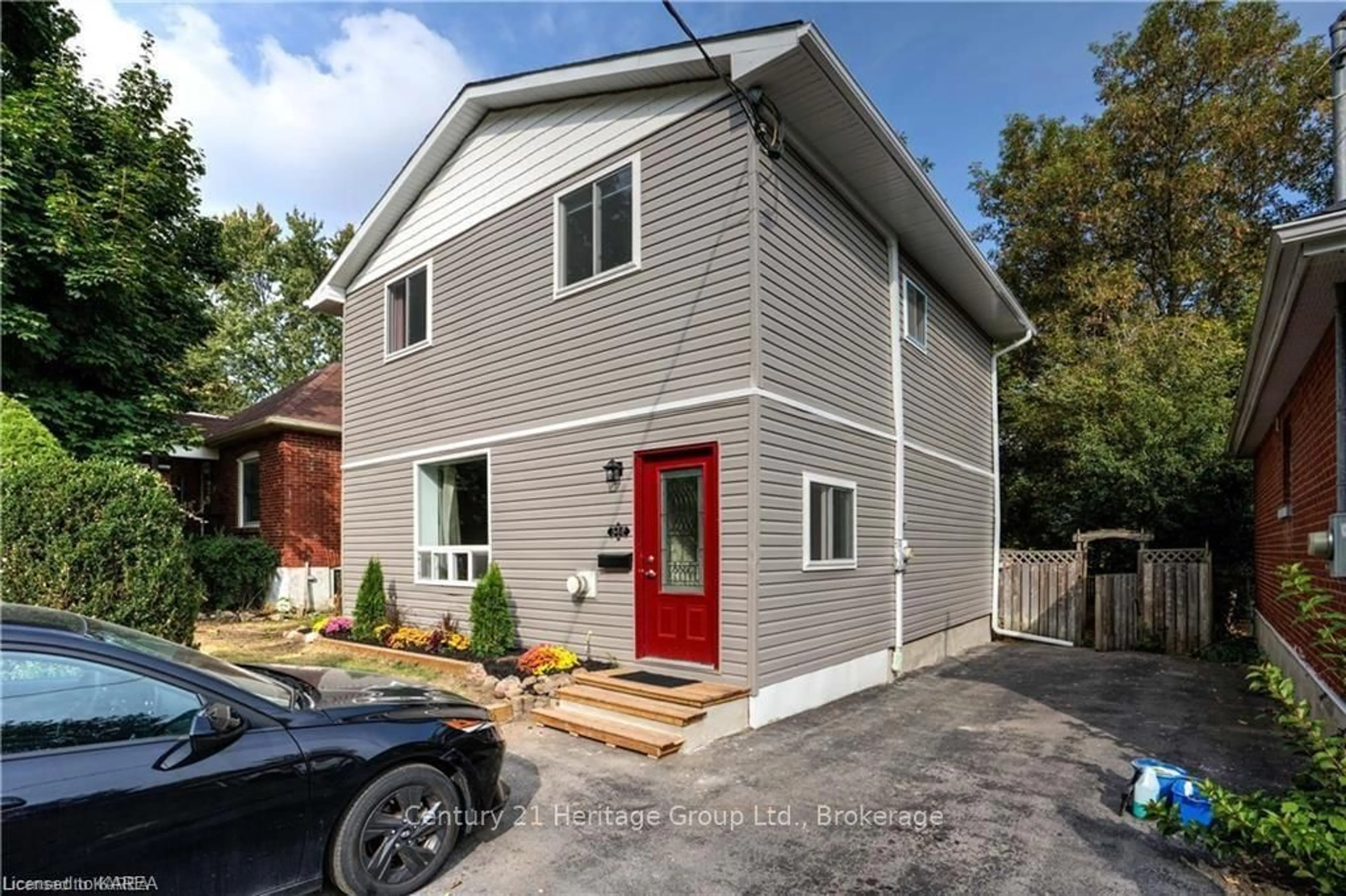 Frontside or backside of a home, cottage for 549 ALFRED St, Kingston Ontario K7K 4J6