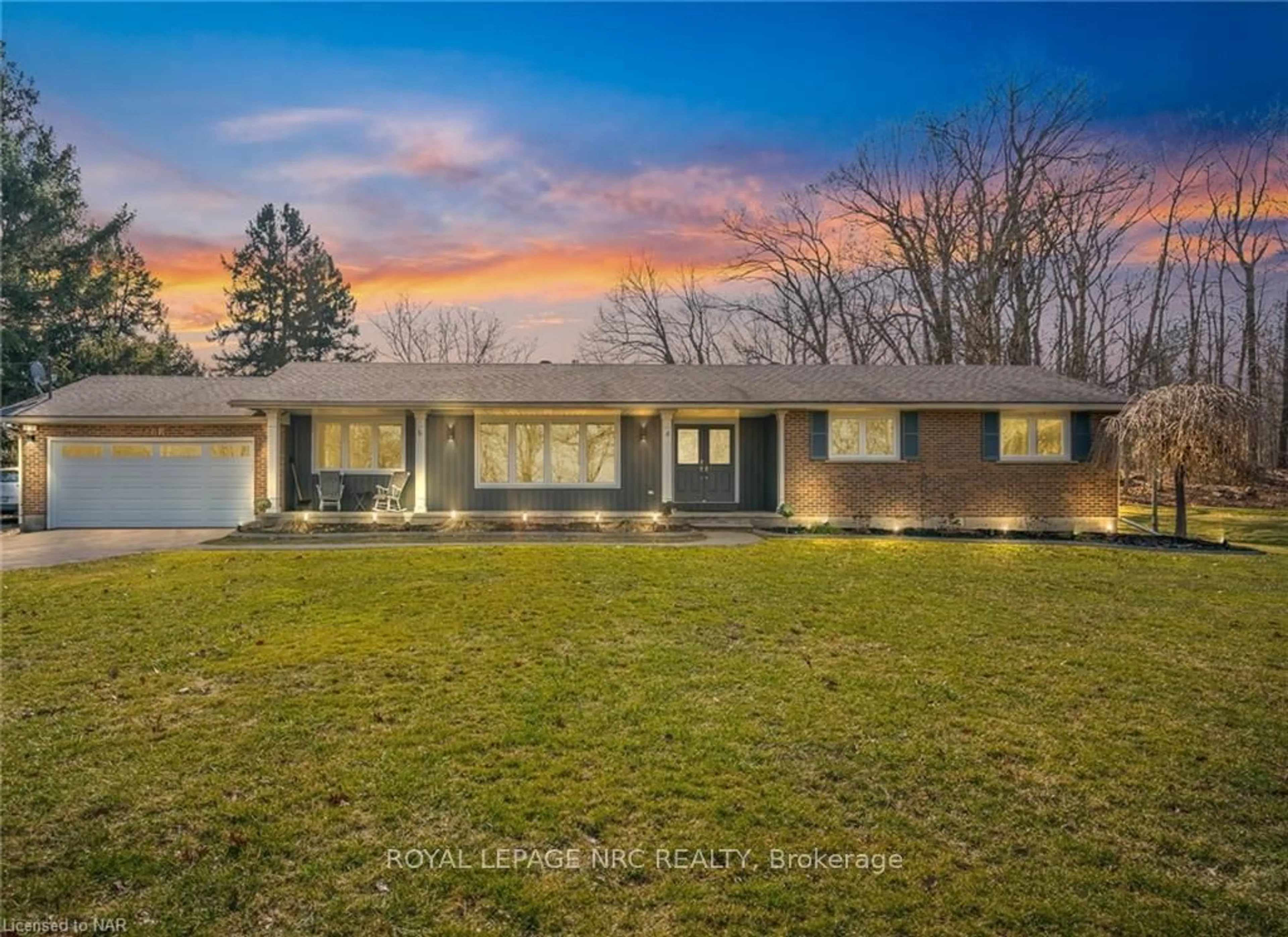 Frontside or backside of a home, the fenced backyard for 1768 RIDGE Rd, Fort Erie Ontario L0S 1N0