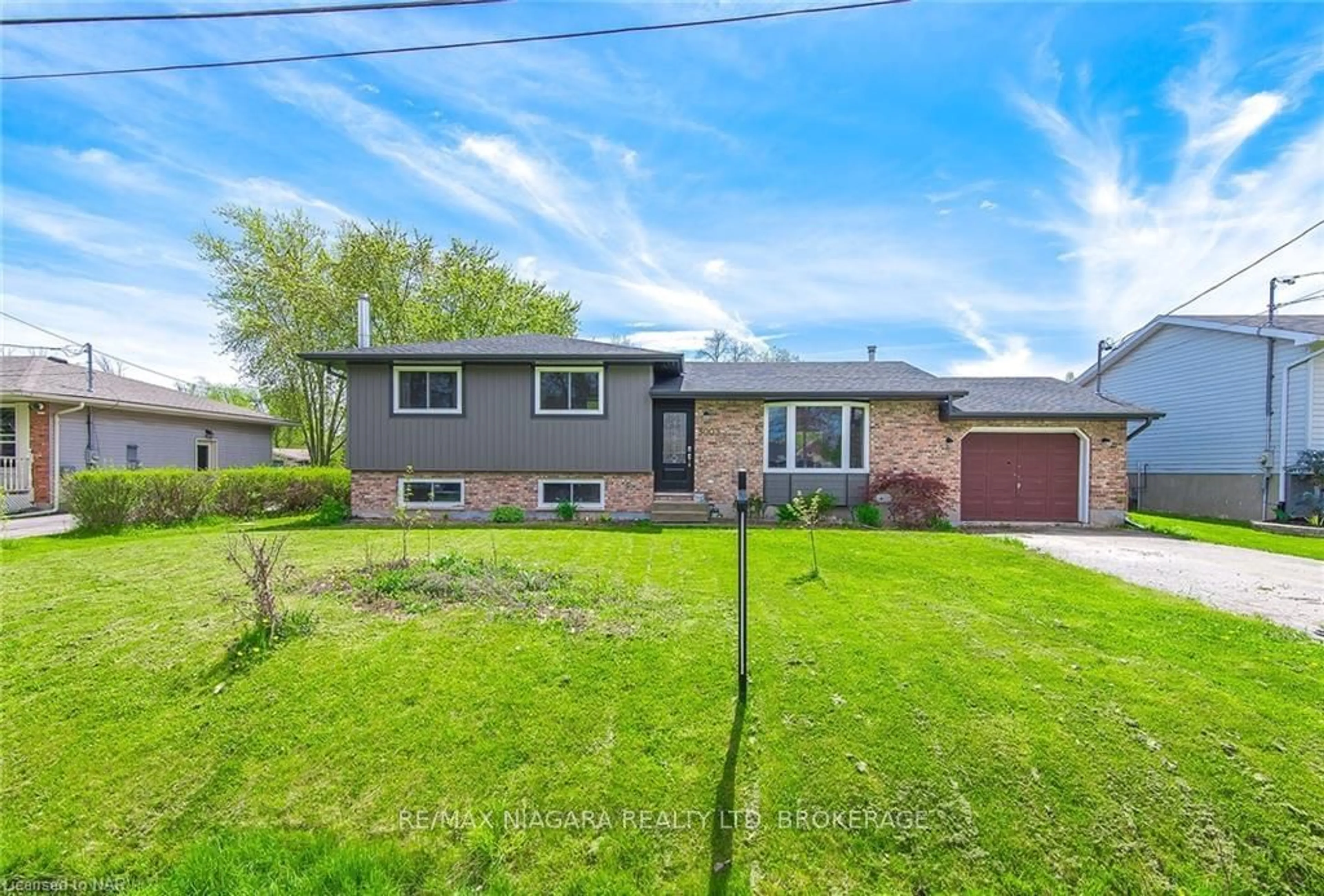 Frontside or backside of a home, the fenced backyard for 3003 BETHUNE Ave, Fort Erie Ontario L0S 1N0