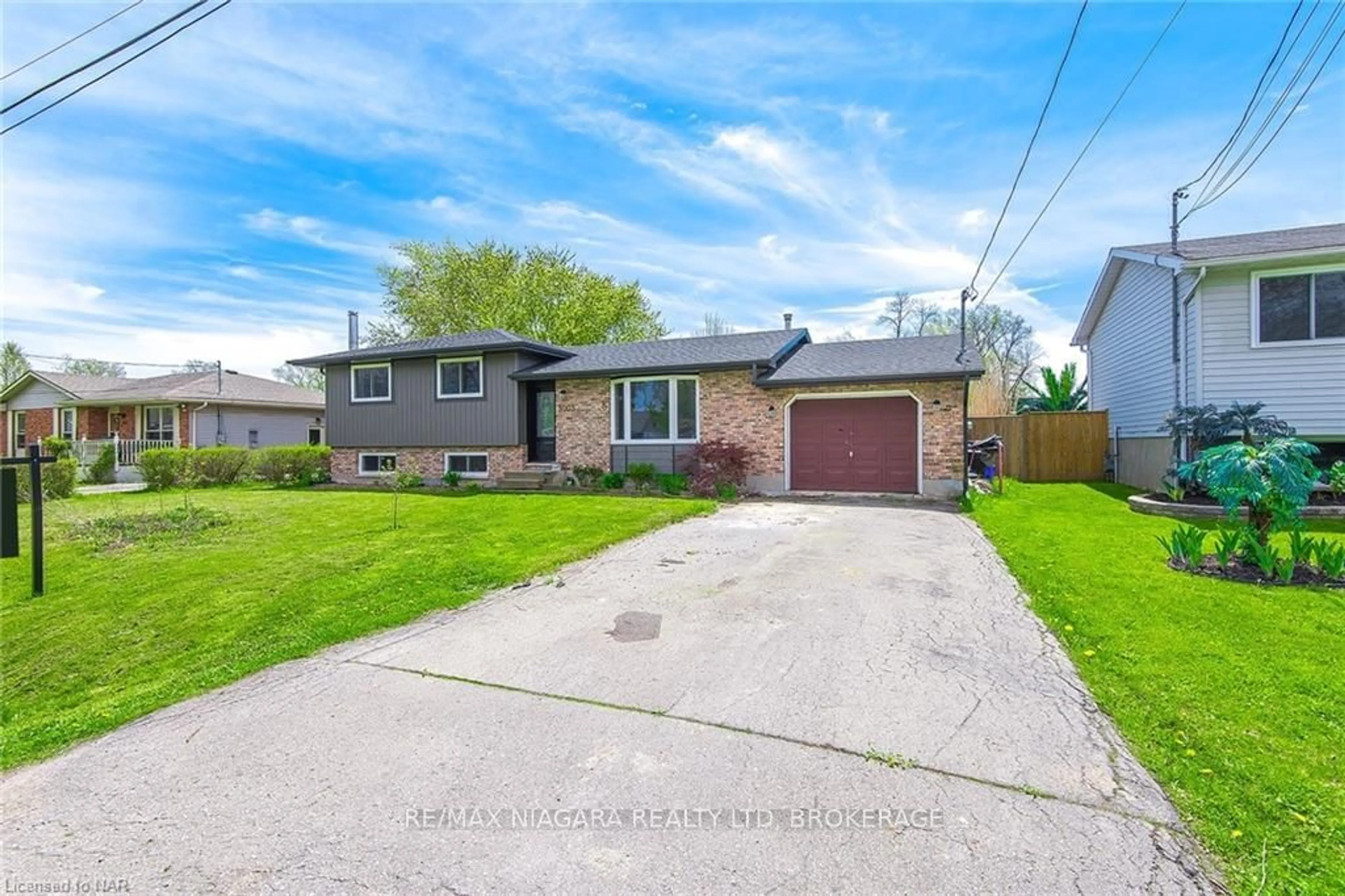 Frontside or backside of a home, cottage for 3003 BETHUNE Ave, Fort Erie Ontario L0S 1N0