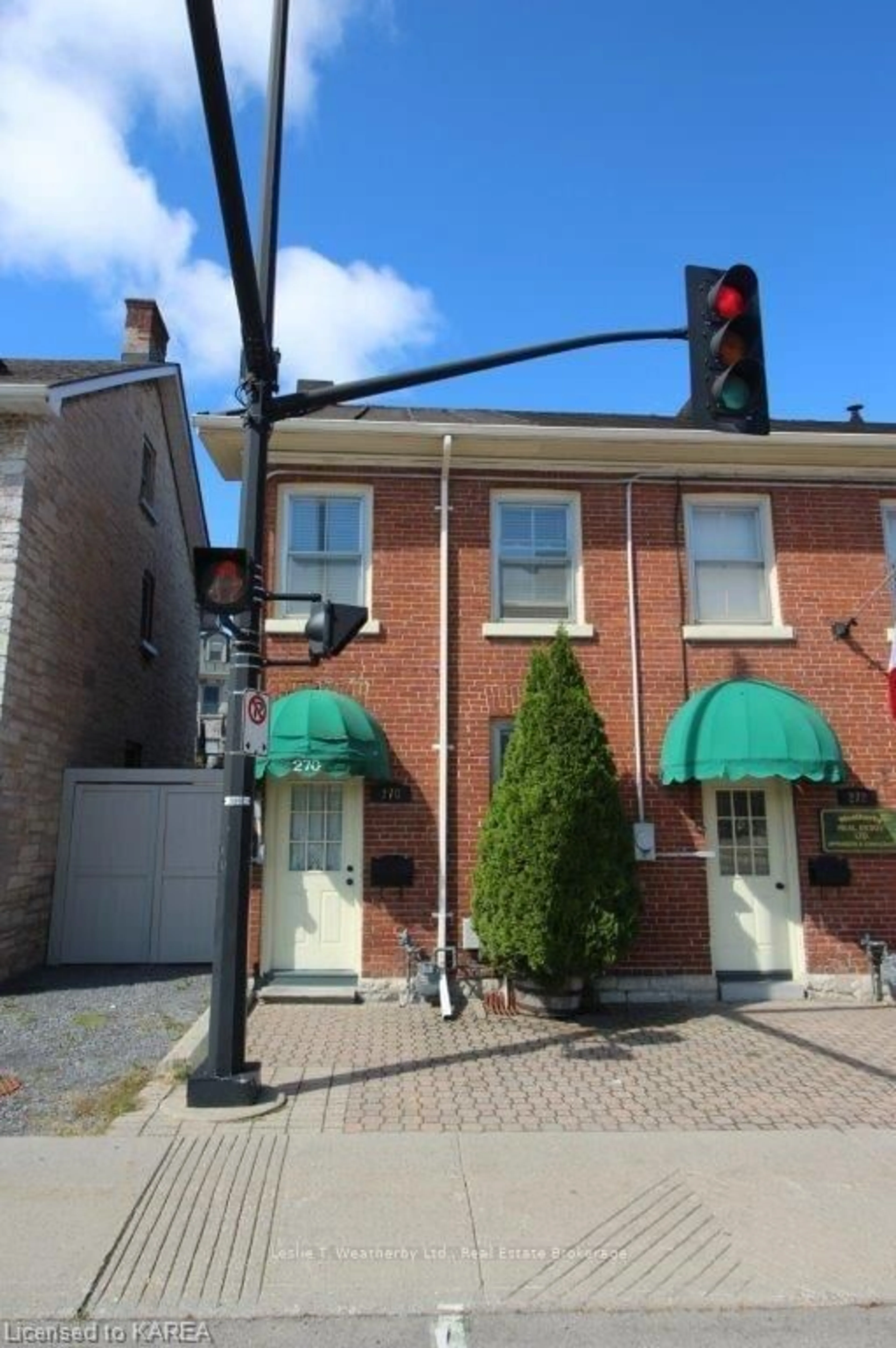 A pic from exterior of the house or condo, the street view for 270 WELLINGTON St, Kingston Ontario K7K 2Z1