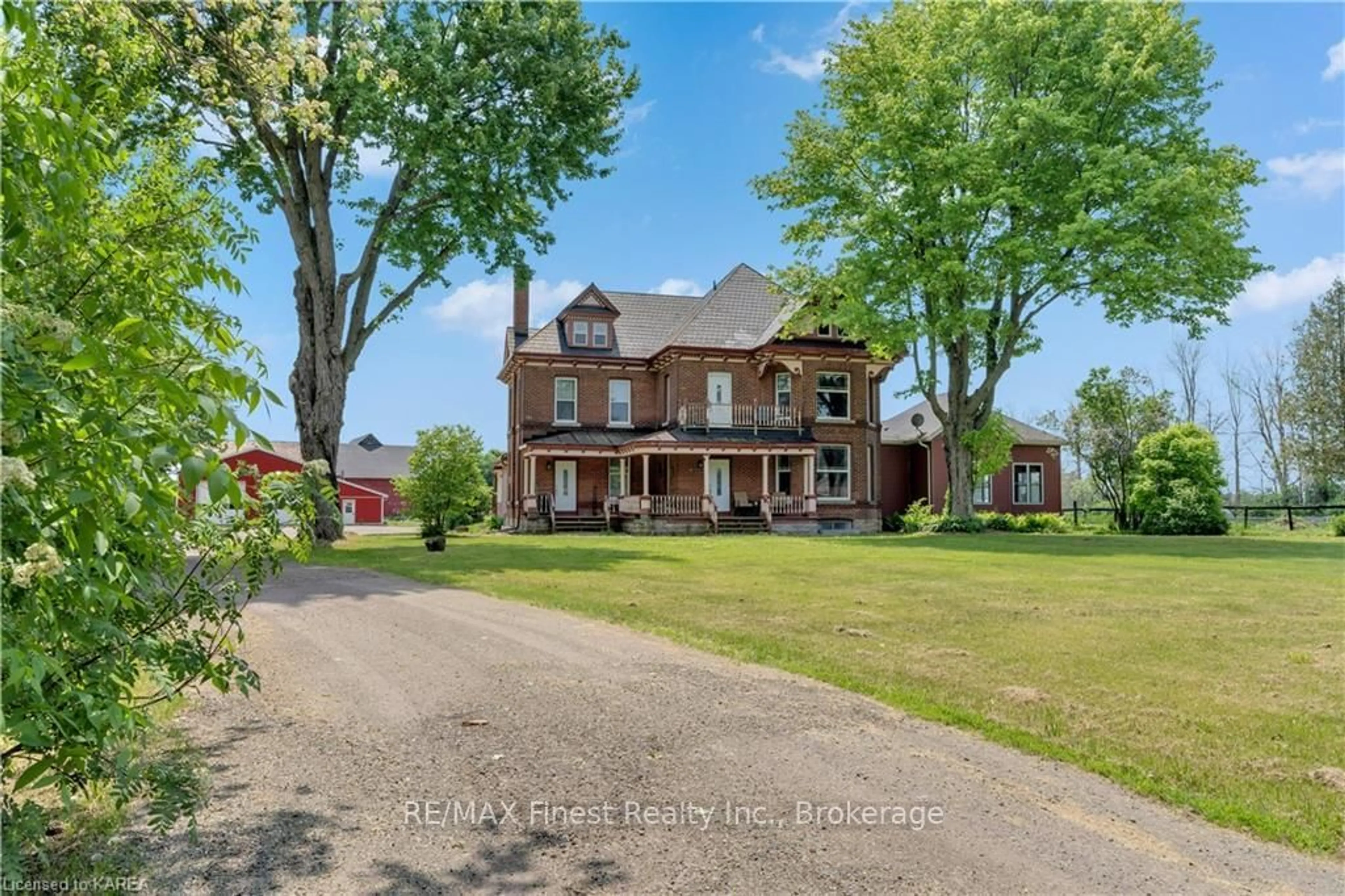 Frontside or backside of a home, cottage for 721 COUNTY ROAD 2, Leeds and the Thousand Islands Ontario K0E 1L0