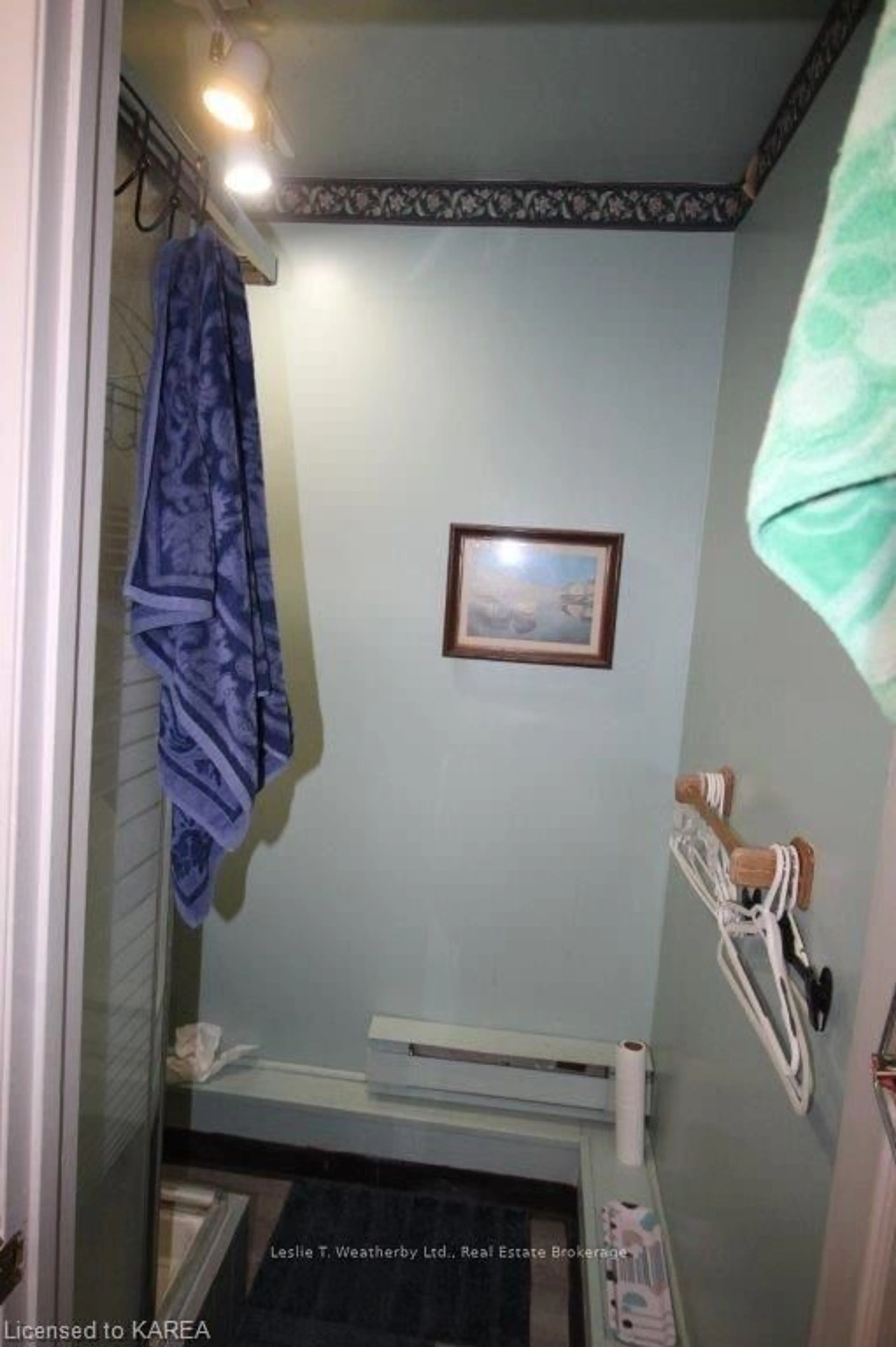 A pic of a room, not visible floor for 274 WELLINGTON St, Kingston Ontario K7K 2Z1