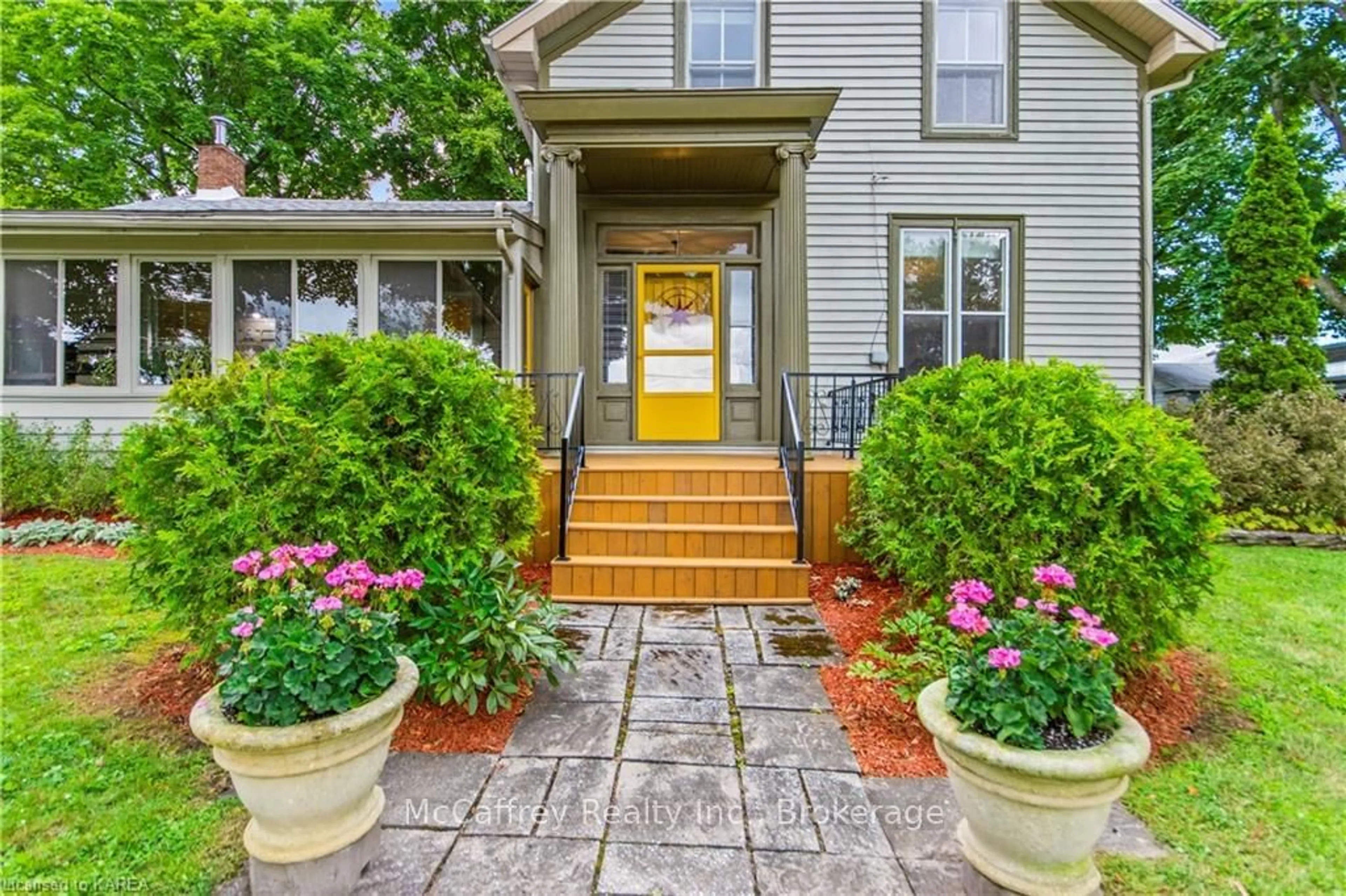 Indoor entryway, wood floors for 330 COLEBROOK Rd, Stone Mills Ontario K0K 3N0