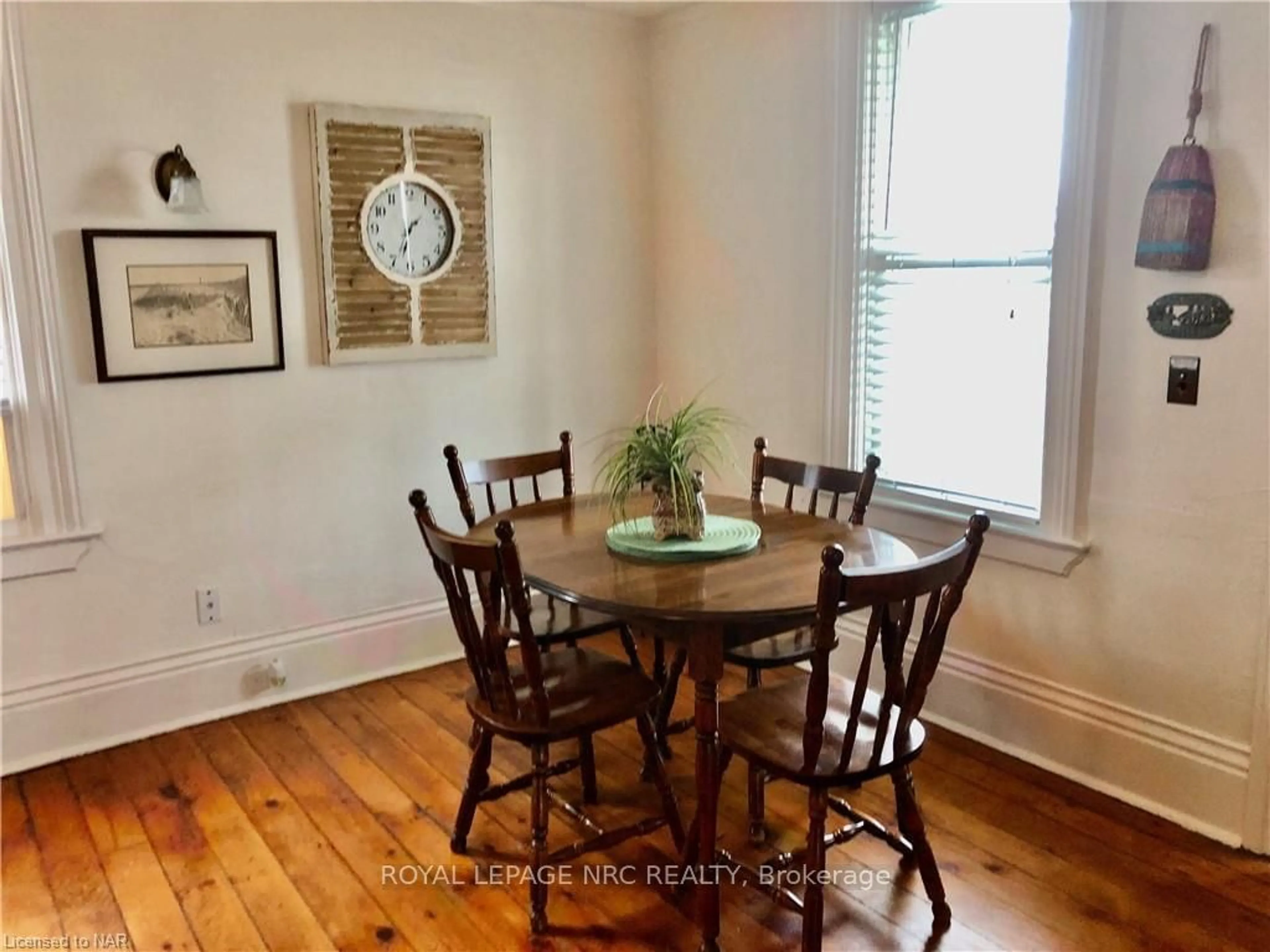 Dining room, wood floors, cottage for 62 WEST St, Port Colborne Ontario L3K 4C8