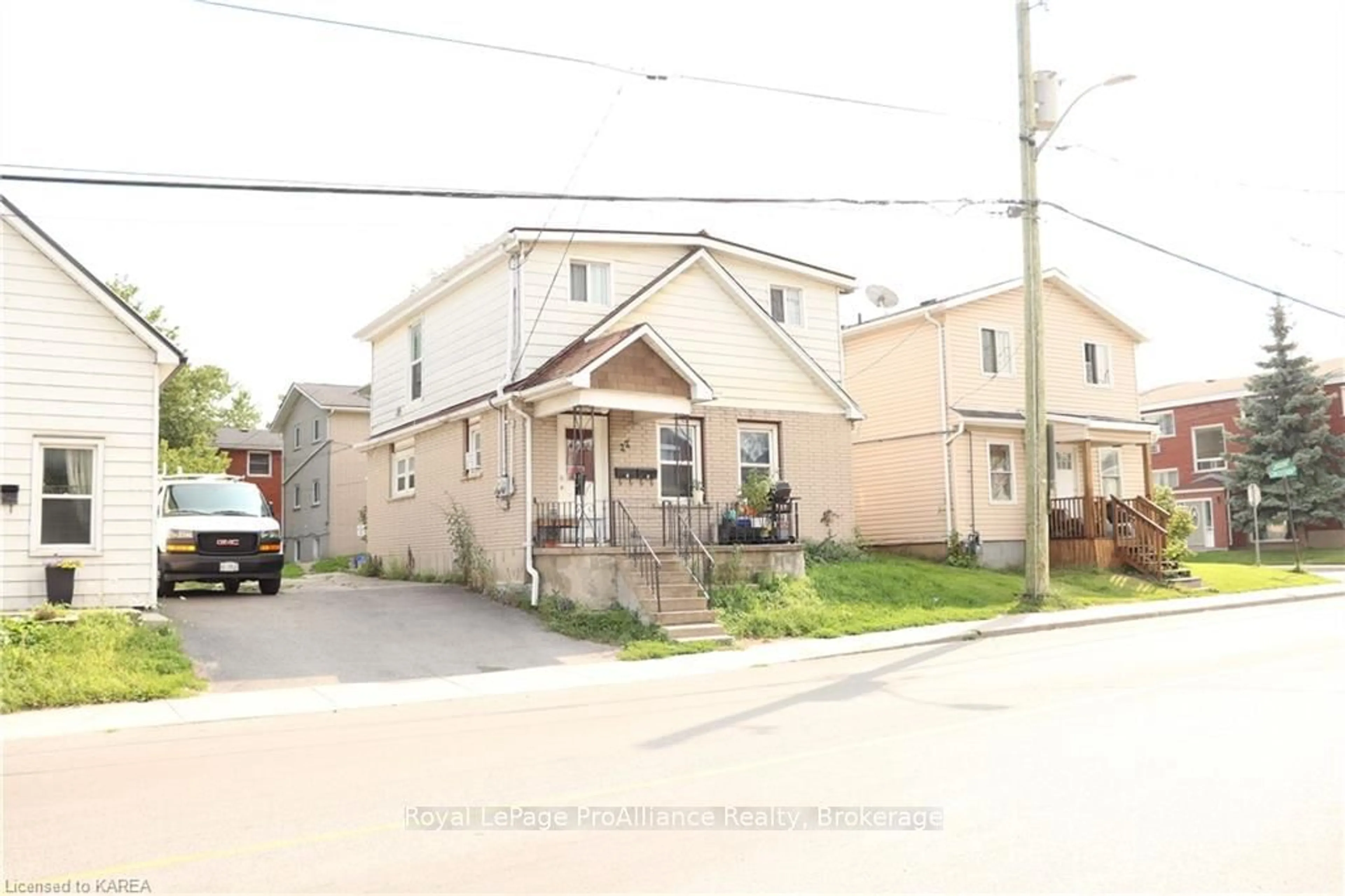 A pic from exterior of the house or condo, the street view for 22 CONCESSION St, Kingston Ontario K7K 2A4