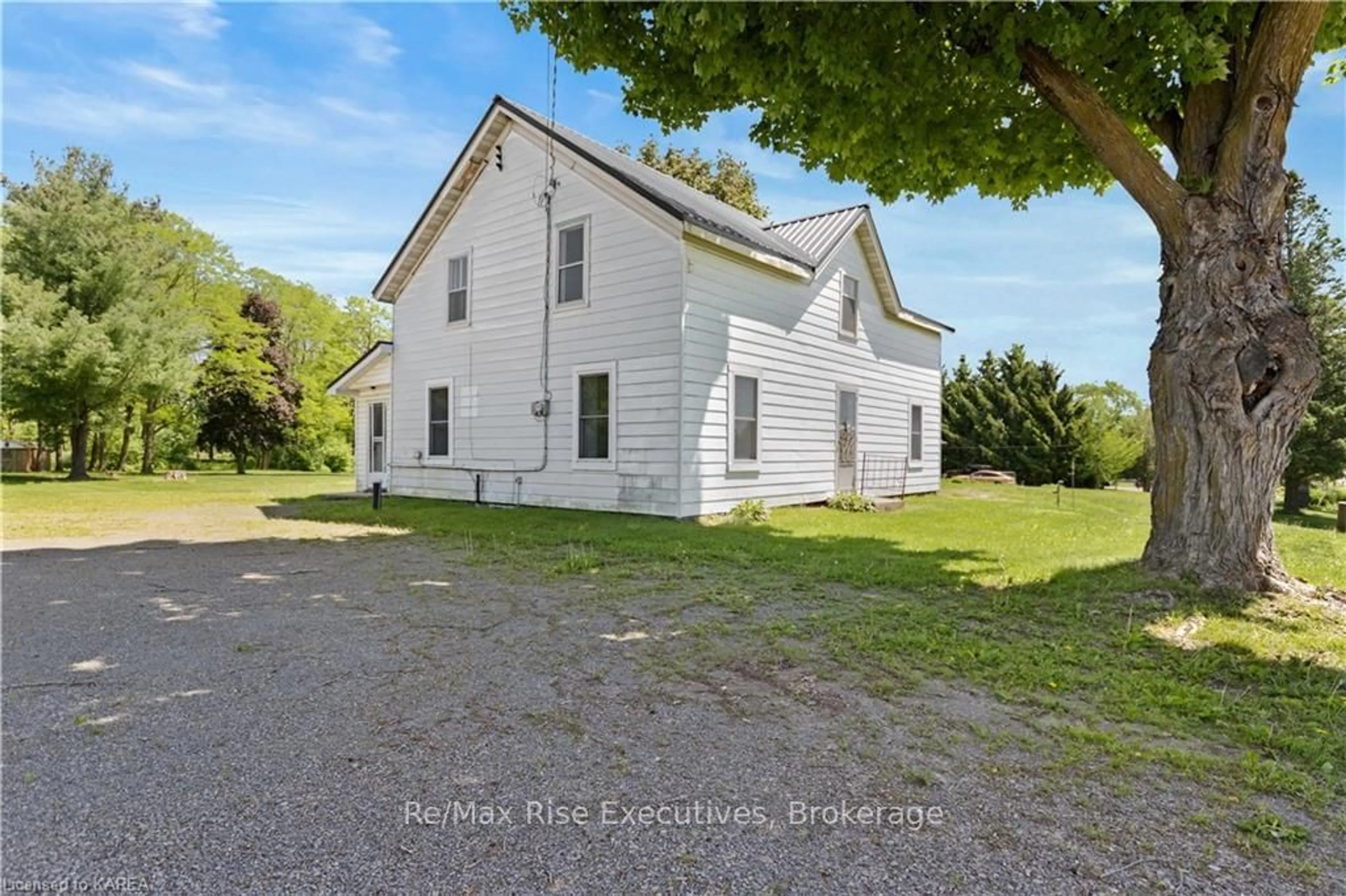 A pic from exterior of the house or condo, the front or back of building for 3099 COUNTY 29 Rd, Elizabethtown-Kitley Ontario K6T 1A2