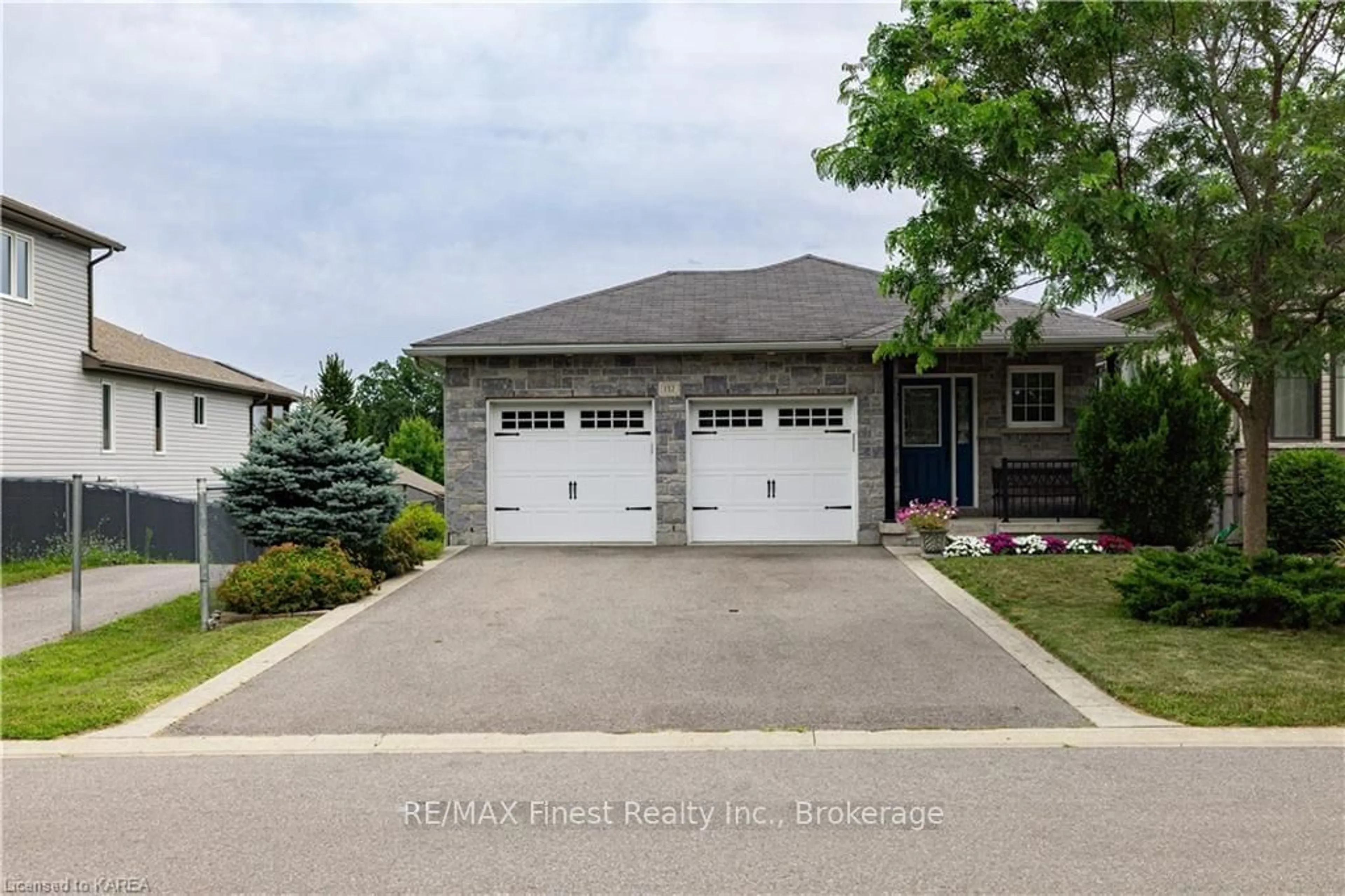 Frontside or backside of a home, cottage for 132 ISLANDVIEW Dr, Loyalist Ontario K7N 0A5