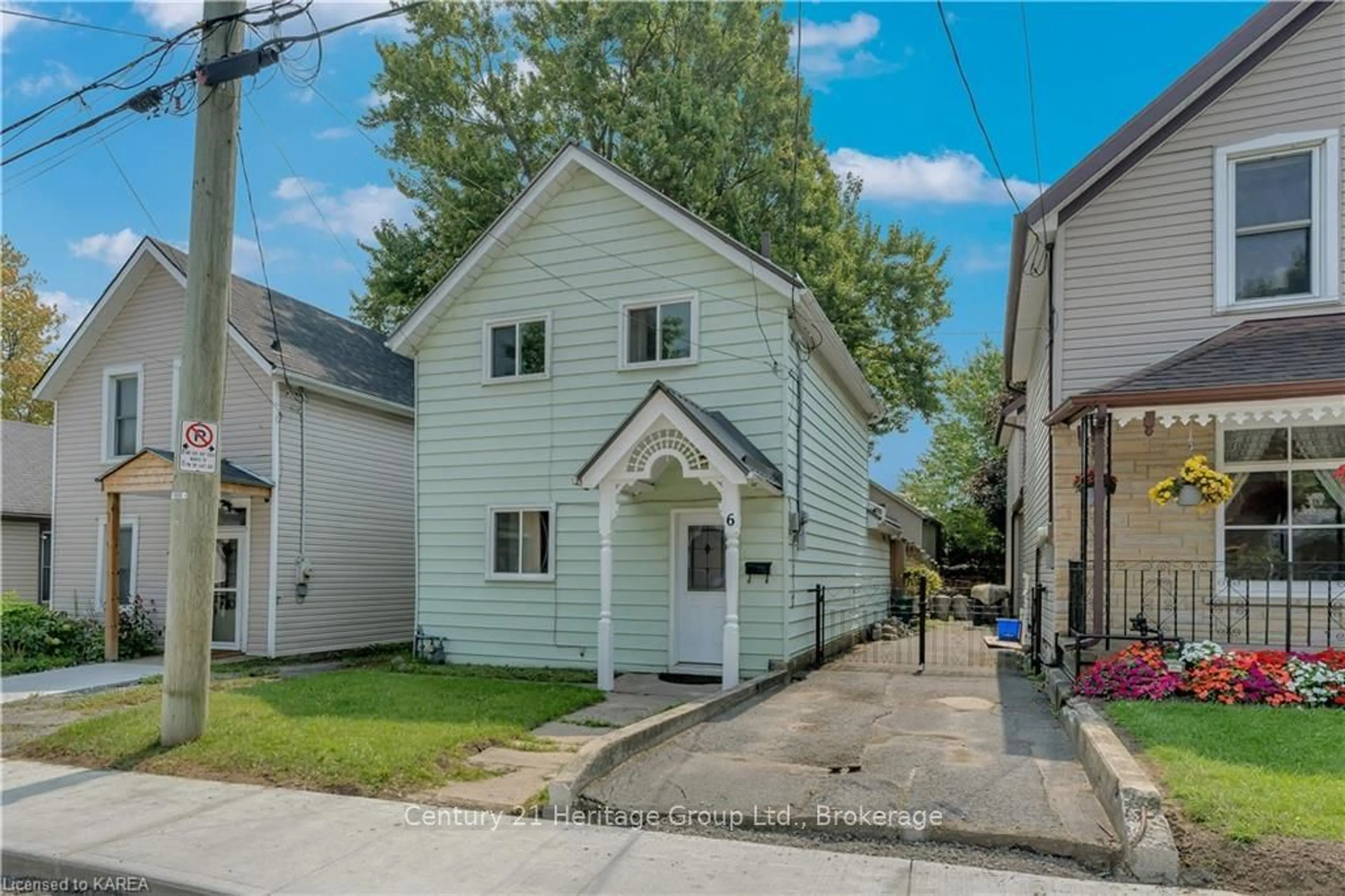 A pic from exterior of the house or condo, the street view for 6 PINE St, Kingston Ontario K7K 1W1