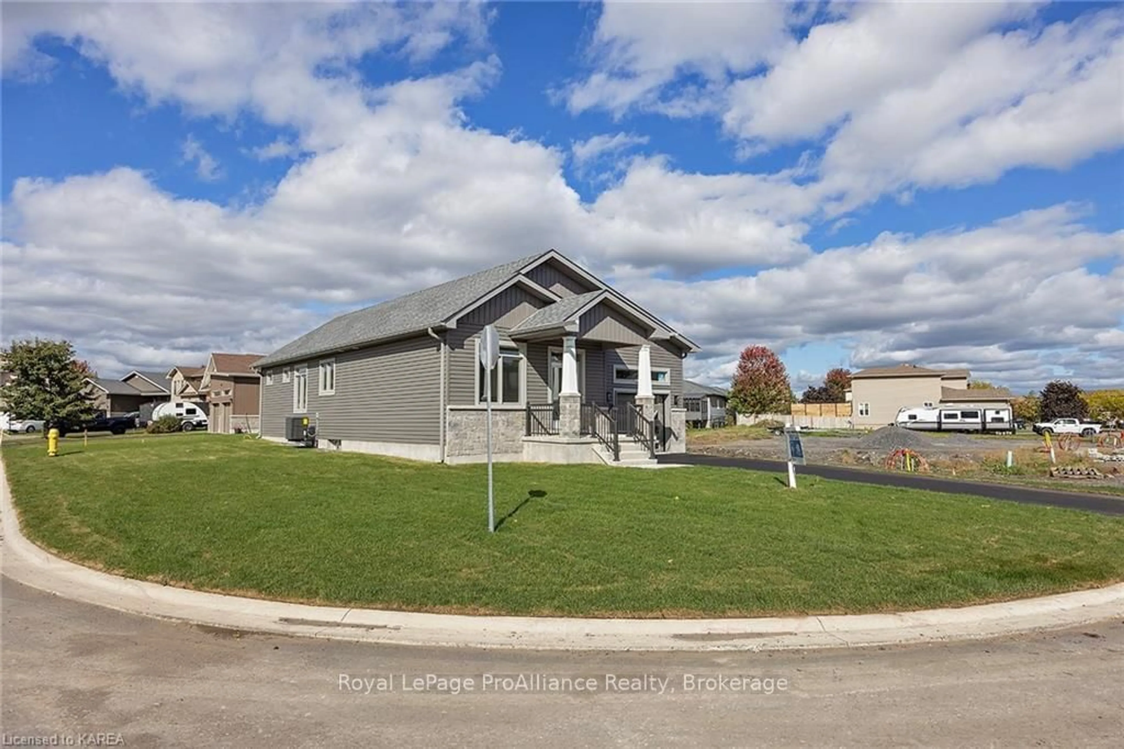 Frontside or backside of a home, the street view for 136 MCDONOUGH Cres, Loyalist Ontario K7N 0B3