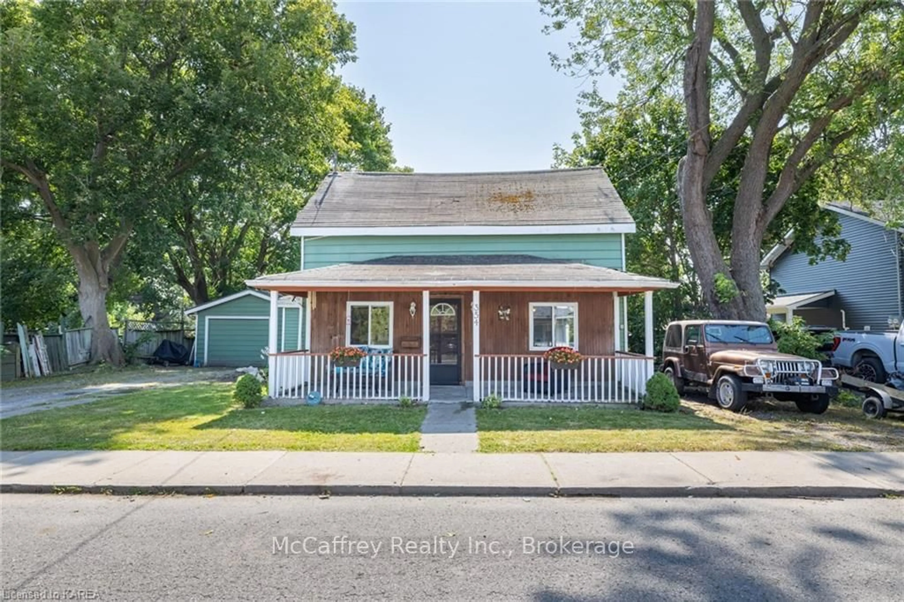 Frontside or backside of a home, the street view for 354 THOMAS St, Deseronto Ontario K0K 1X0