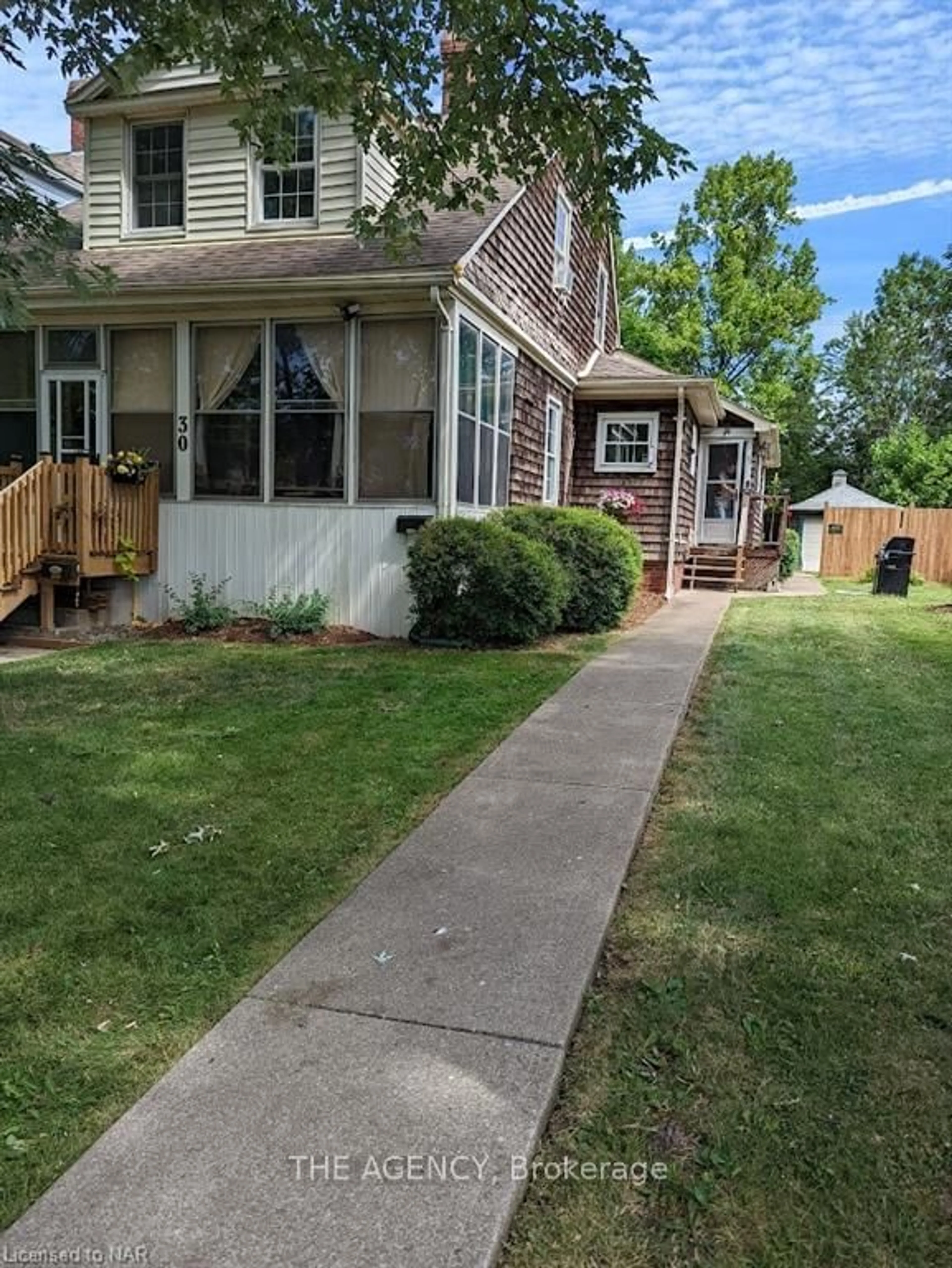 Frontside or backside of a home, the street view for 30 FIRST St, Welland Ontario L3B 4R9