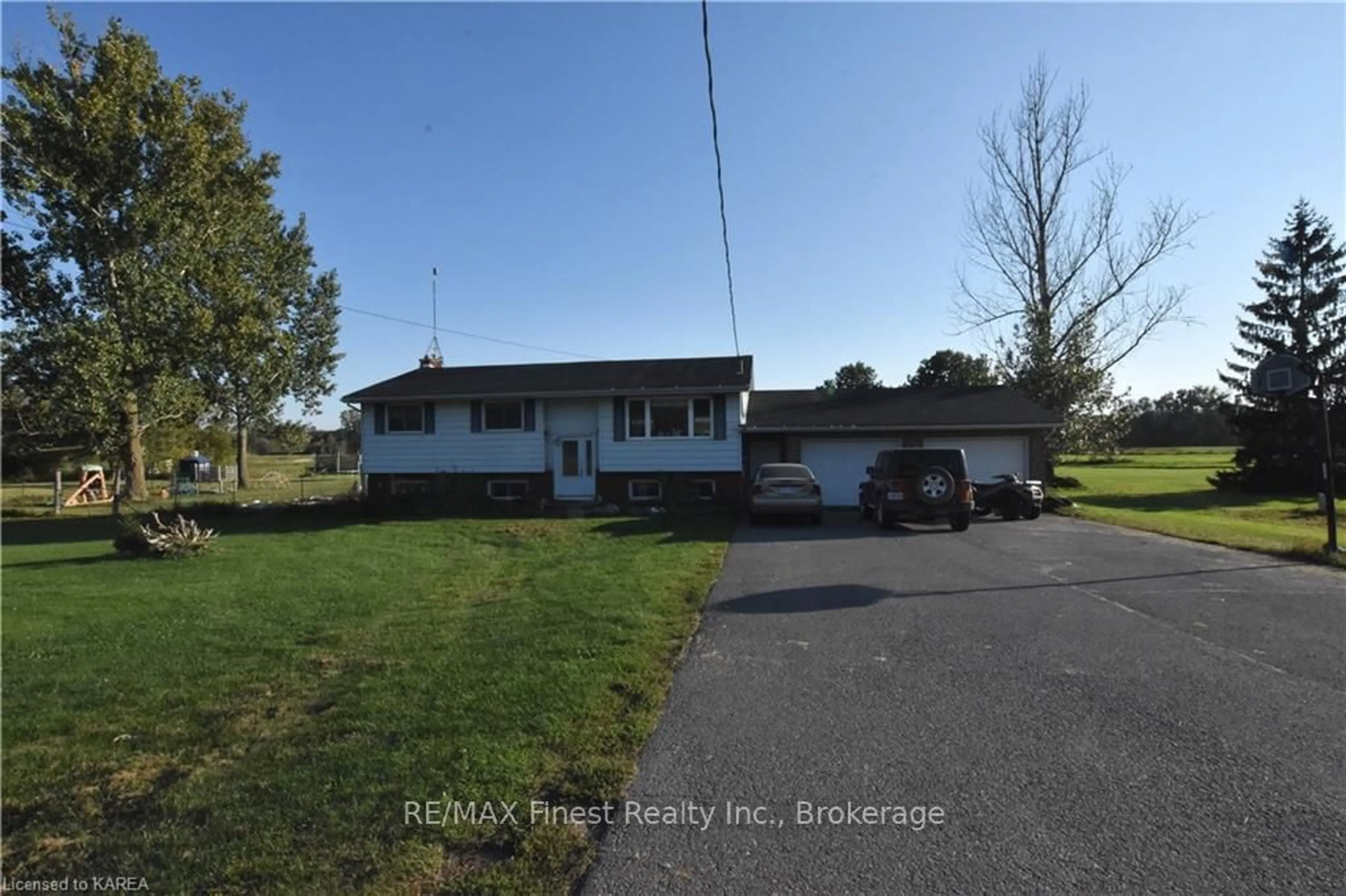 Frontside or backside of a home, cottage for 7072 COUNTY ROAD 2, Loyalist Ontario K7R 3K6