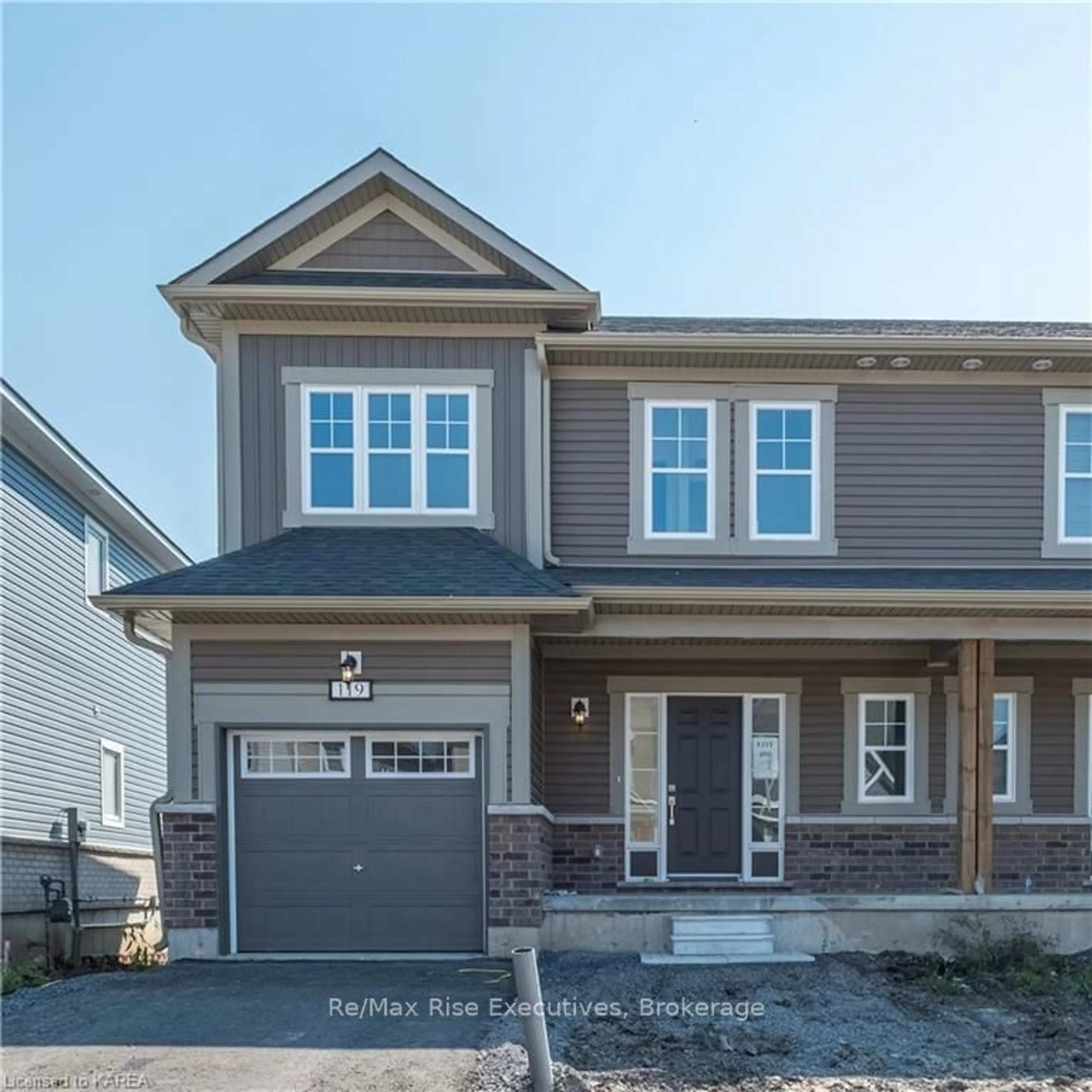 Frontside or backside of a home, the street view for 119 GILDERSLEEVE Blvd, Loyalist Ontario K0H 1G0