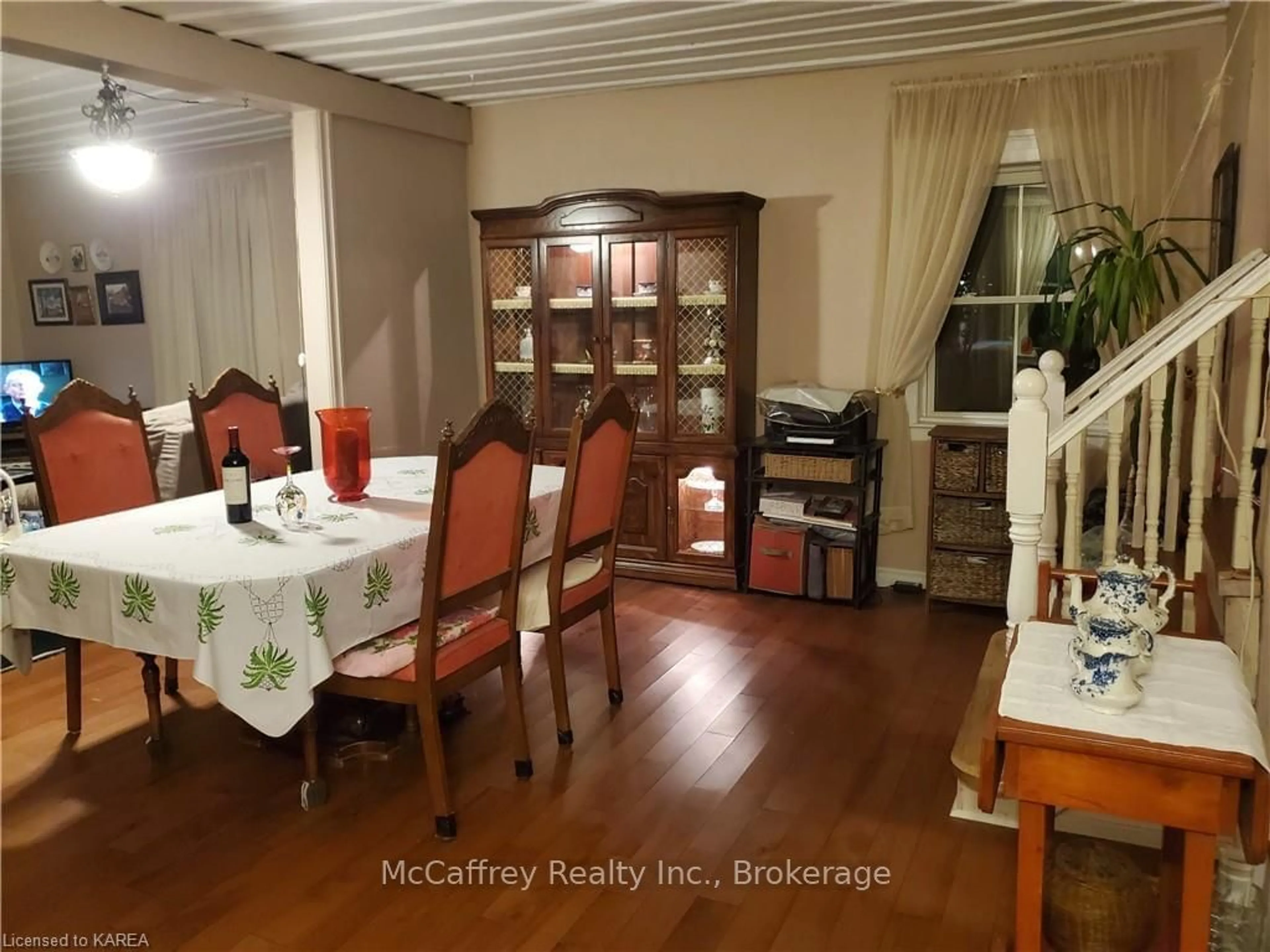 Dining room, wood floors, cottage for 4 PEEL St, Stone Mills Ontario K0K 3G0