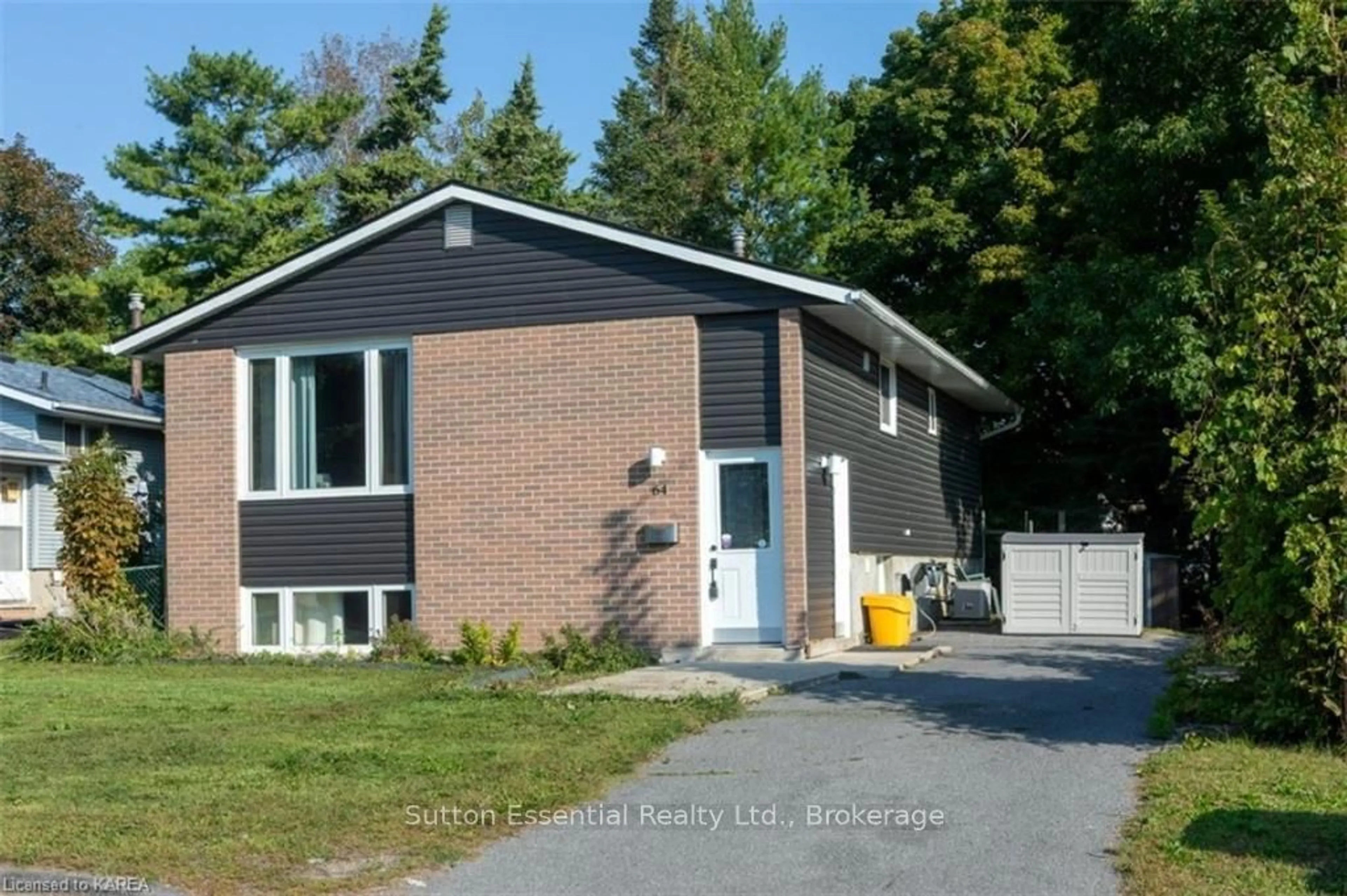 Frontside or backside of a home, cottage for 64 WOODSTONE Cres, Kingston Ontario K7M 6K9