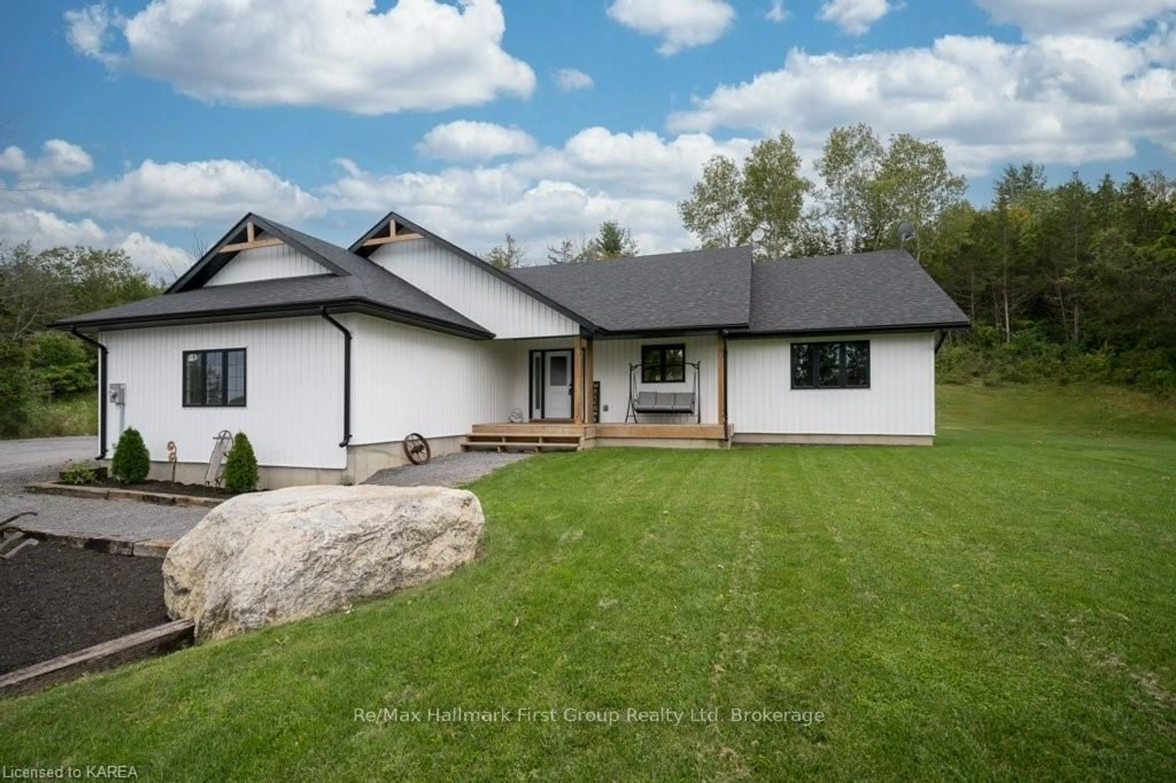 Frontside or backside of a home, cottage for 859 GUNTER SETTLEMENT Rd, Quinte West Ontario K8V 5P6