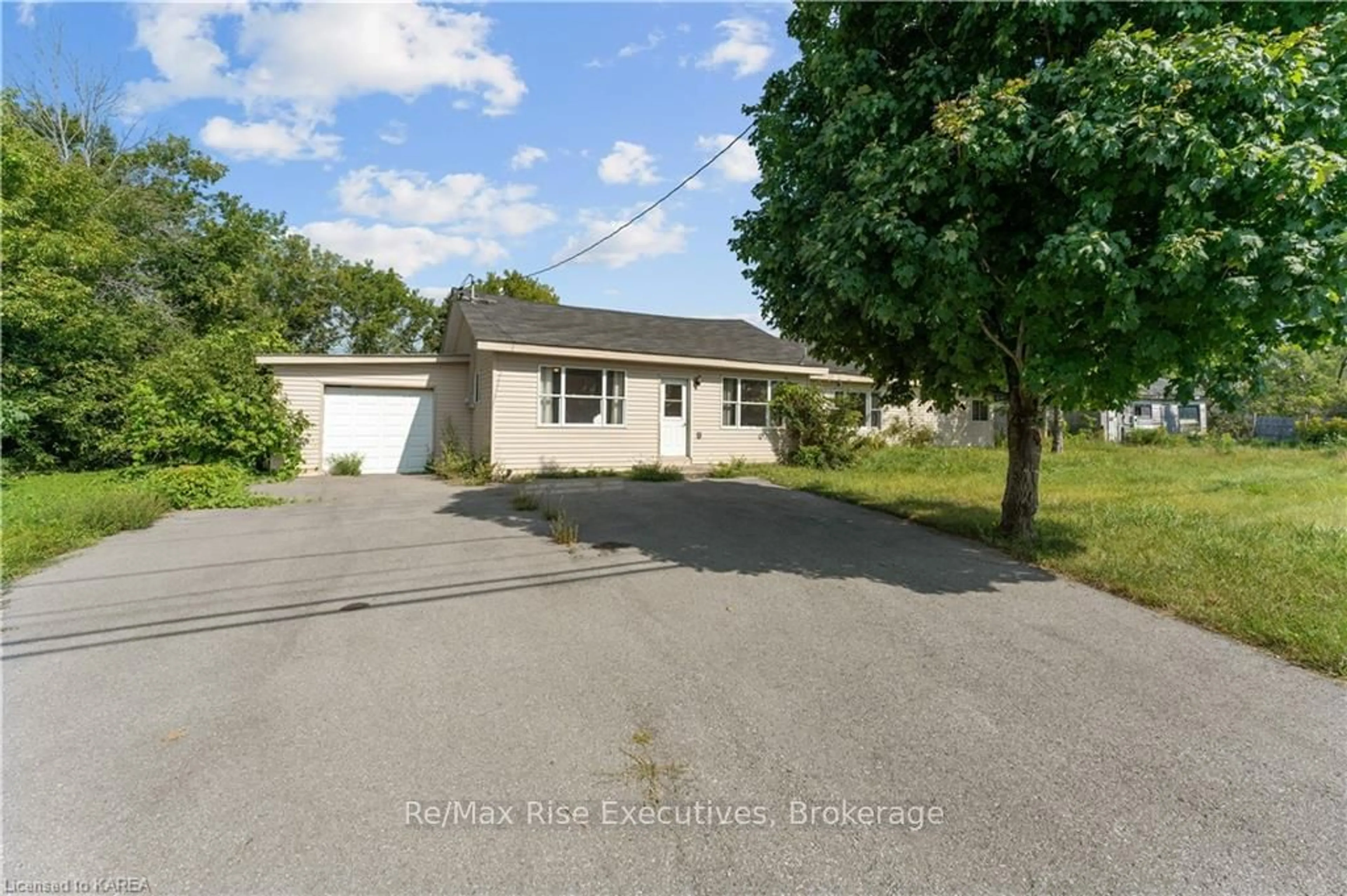 Frontside or backside of a home, the street view for 4999 BATH Rd, Loyalist Ontario K0H 1G0