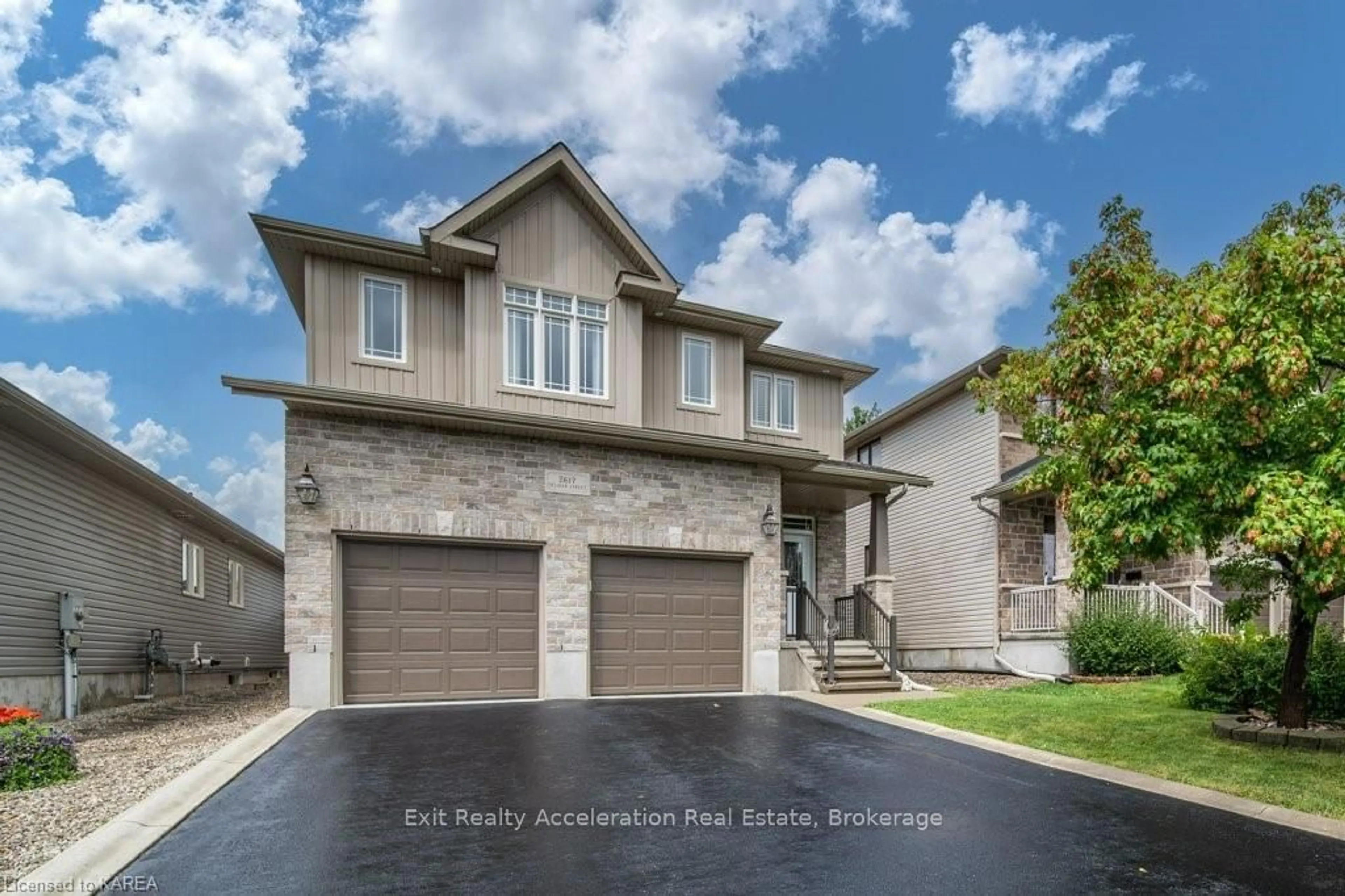 Frontside or backside of a home, the street view for 2617 DELMAR ST, Kingston Ontario K7P 0H9