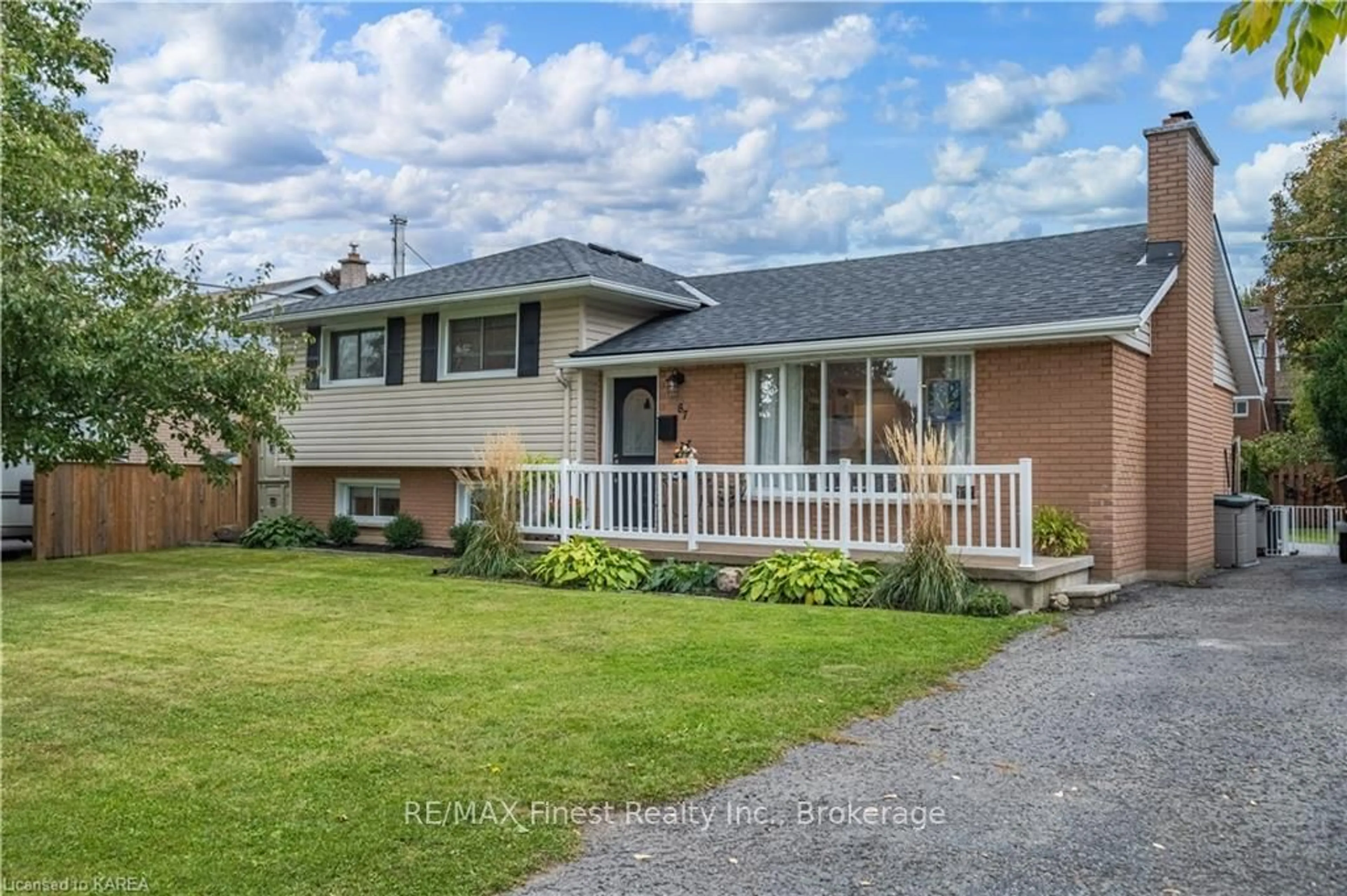 Frontside or backside of a home, cottage for 87 SUNSET Blvd, Kingston Ontario K7M 4W2