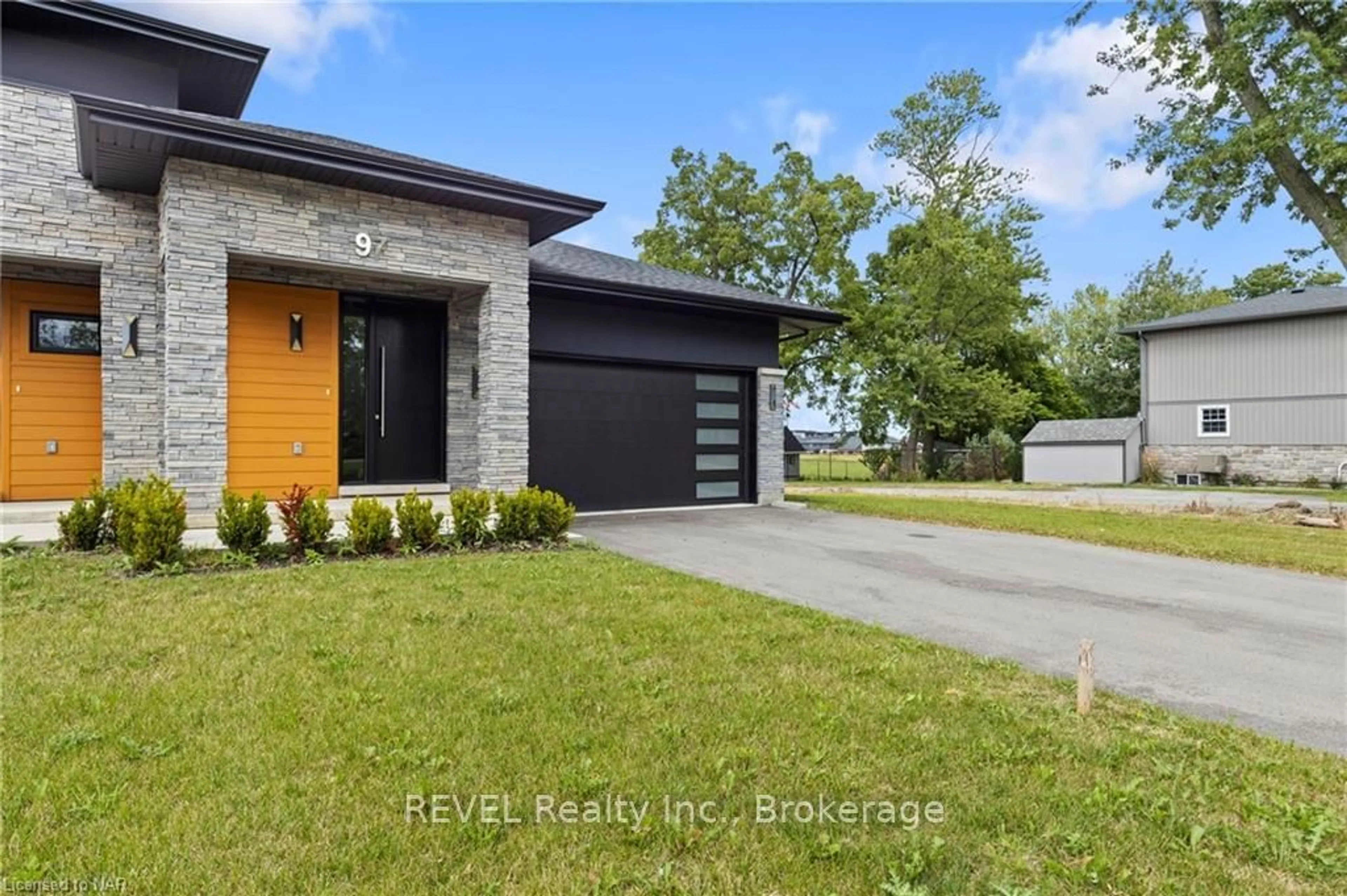 Frontside or backside of a home, cottage for 97 PORT ROBINSON Rd, Pelham Ontario L3B 5N5