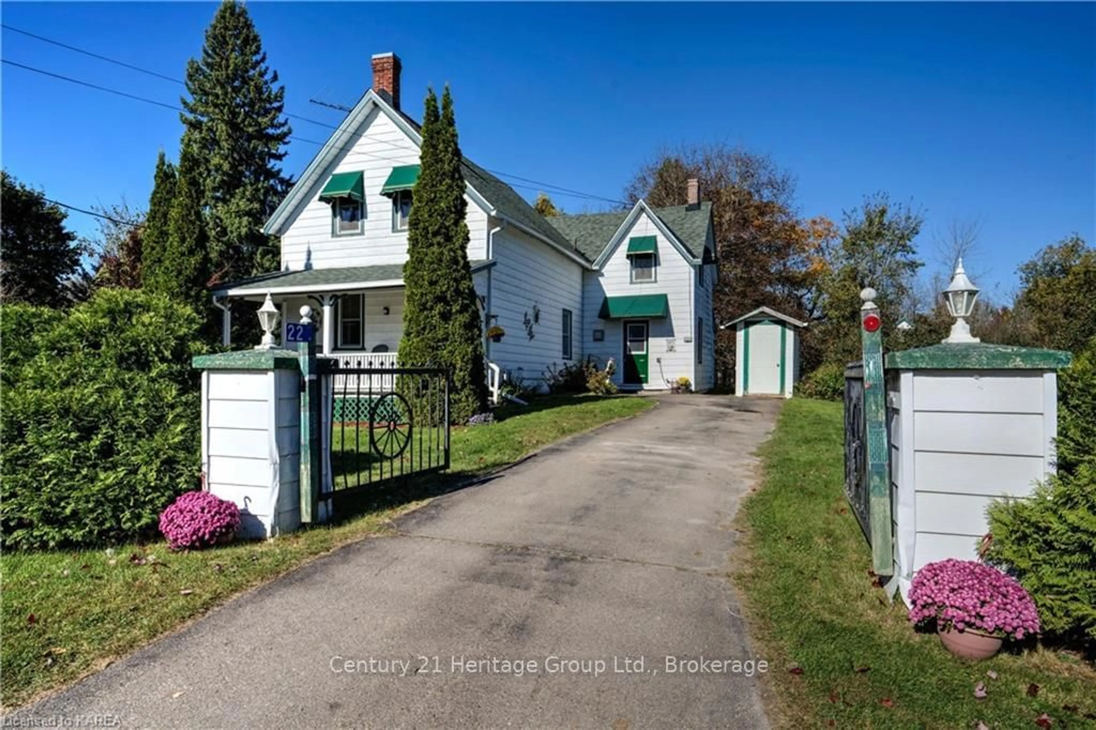 Frontside or backside of a home, cottage for 22 DAVIS LOCK Rd, Rideau Lakes Ontario K0G 1E0