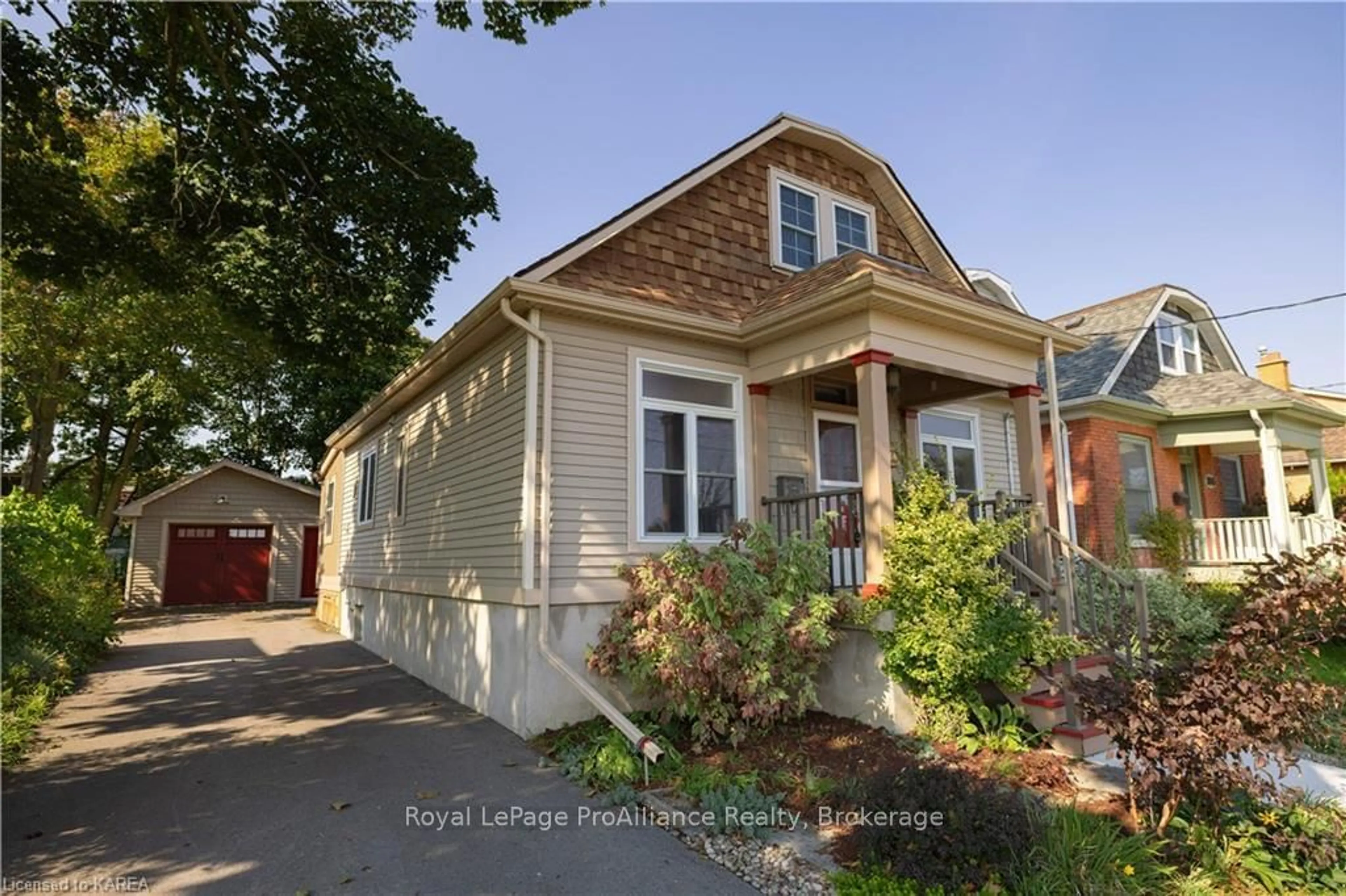 Frontside or backside of a home, cottage for 286 NELSON St, Kingston Ontario K7K 4M8