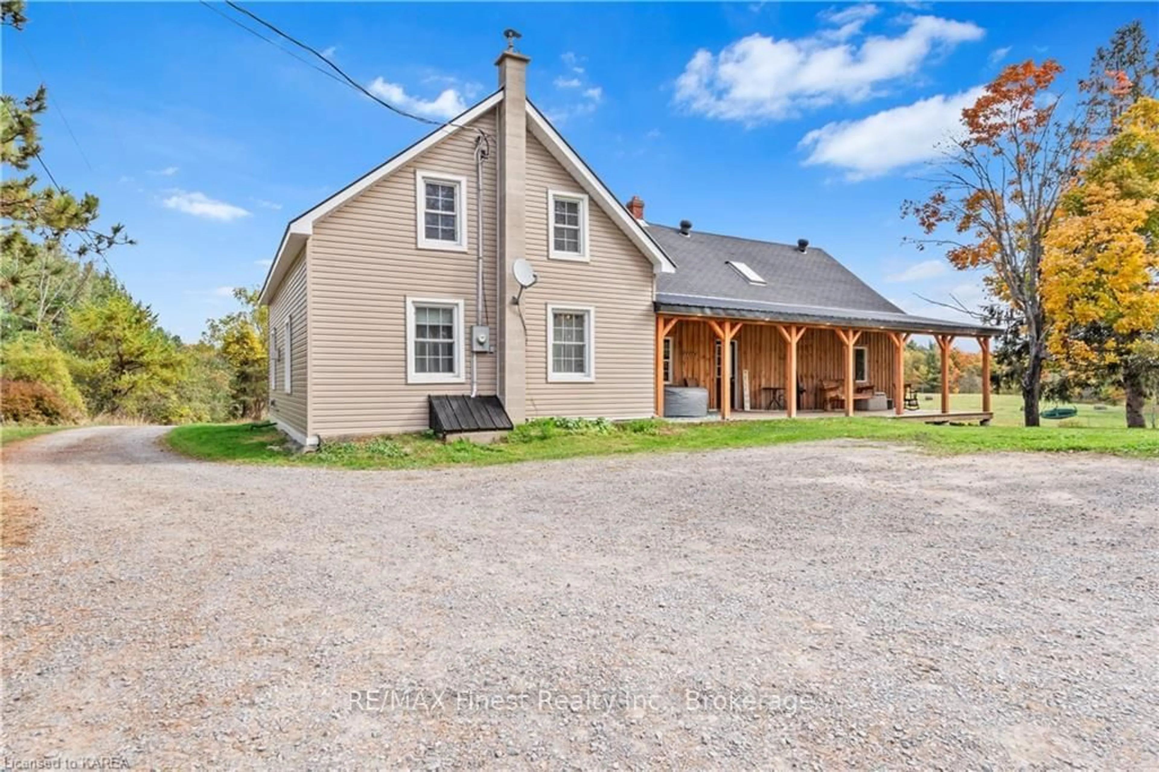 Frontside or backside of a home, cottage for 380 MULVILLE Rd, South Frontenac Ontario K0G 1X0